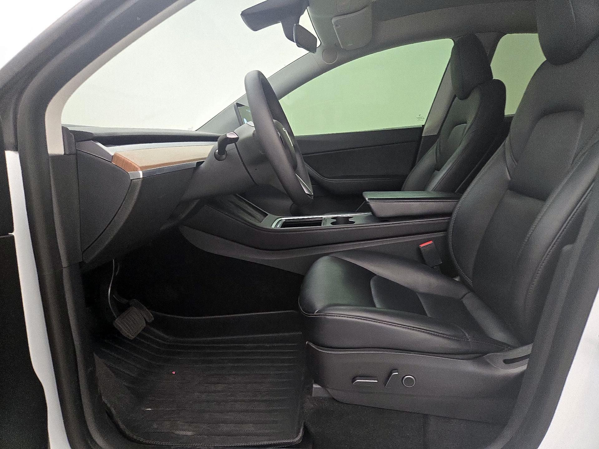 Thumbnail: 2021 Tesla Model Y - 11