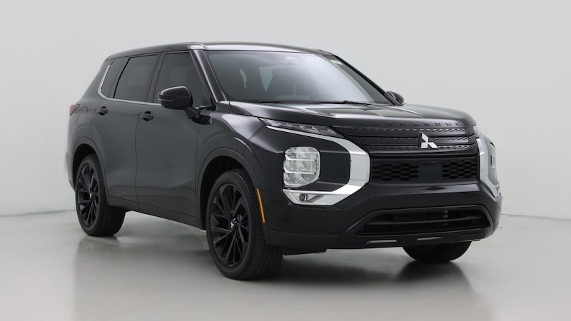 2023 Mitsubishi Outlander Black Edition Hero Image