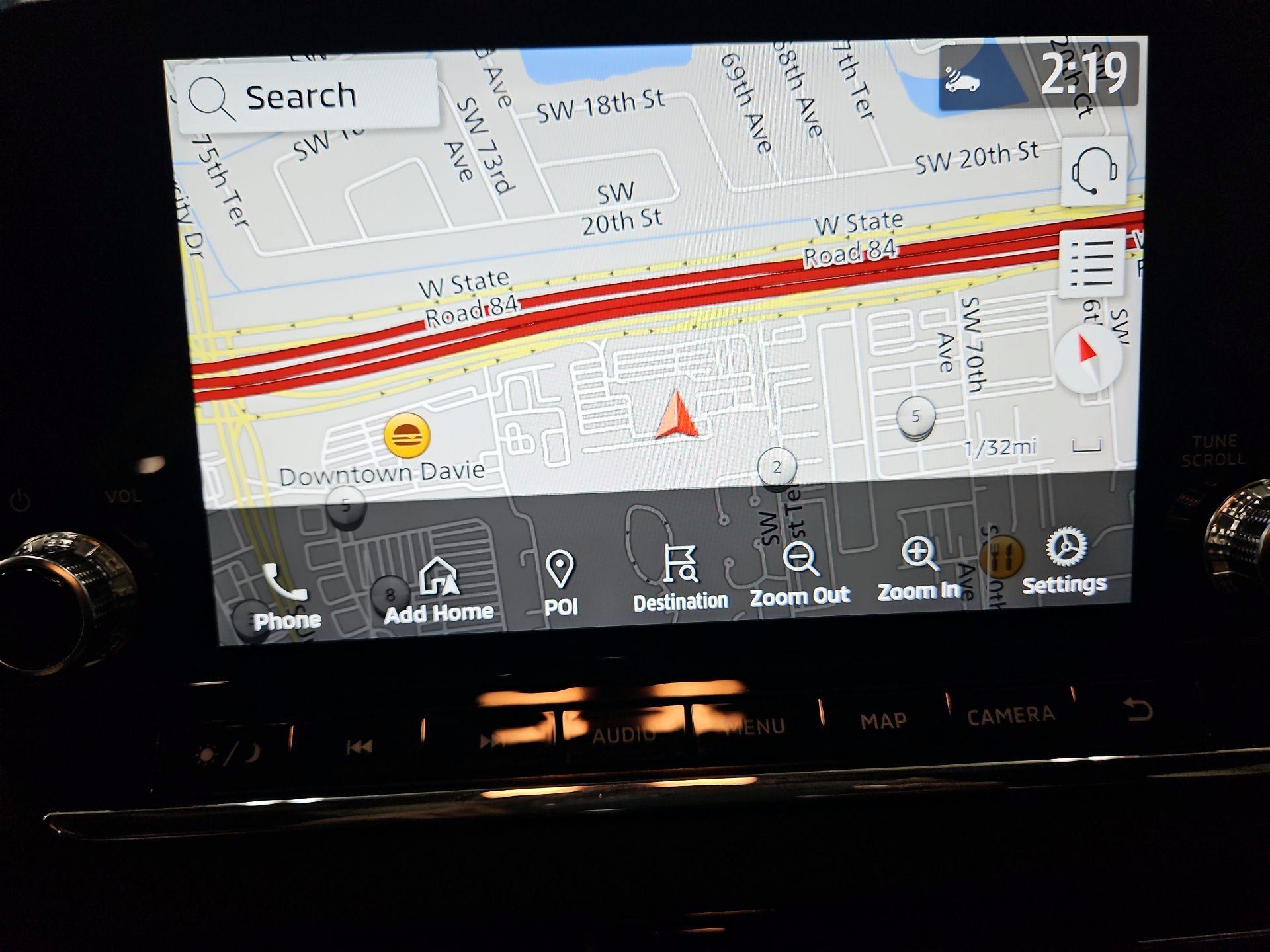 Thumbnail: 2024 Mitsubishi Outlander - 14