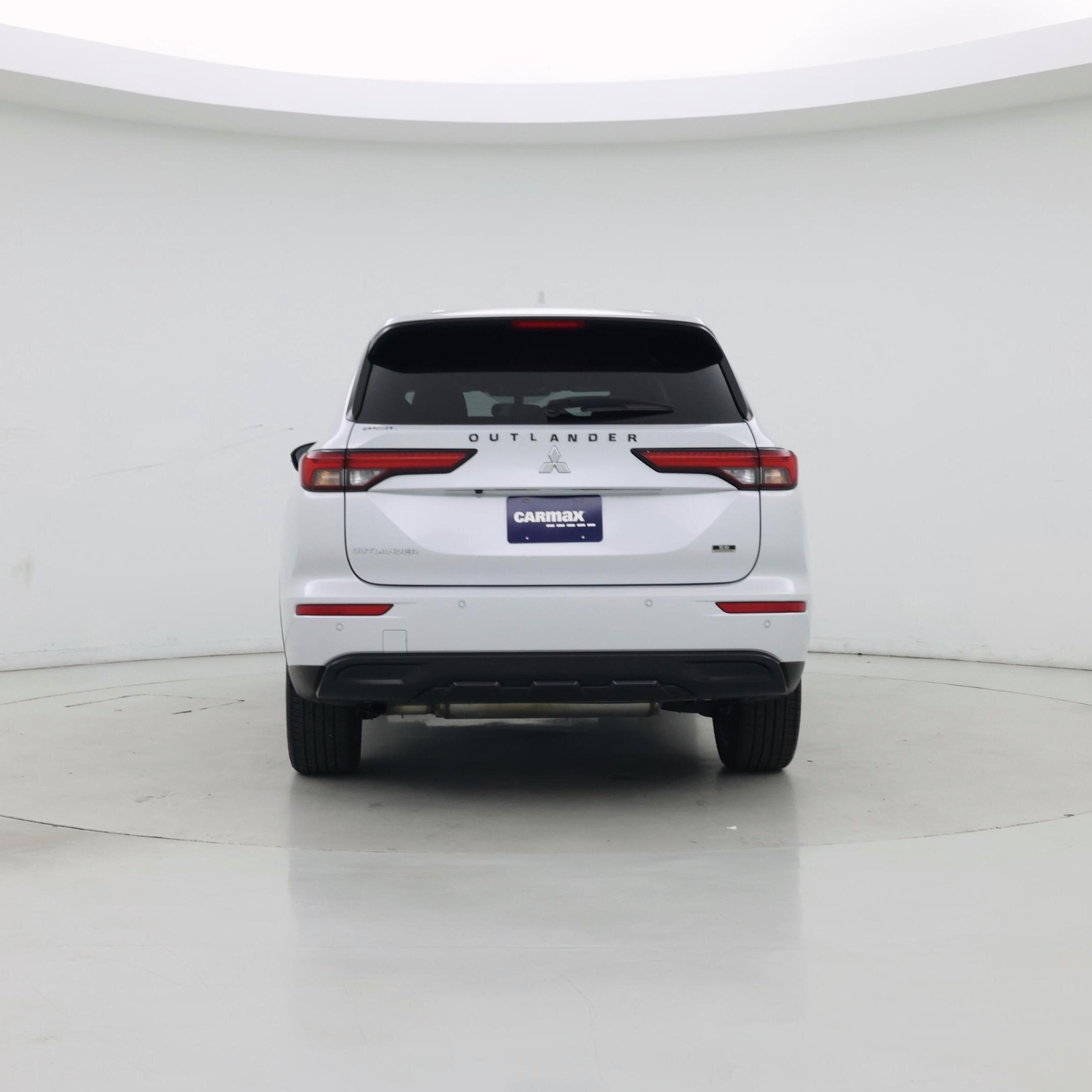 Thumbnail: 2024 Mitsubishi Outlander - 6