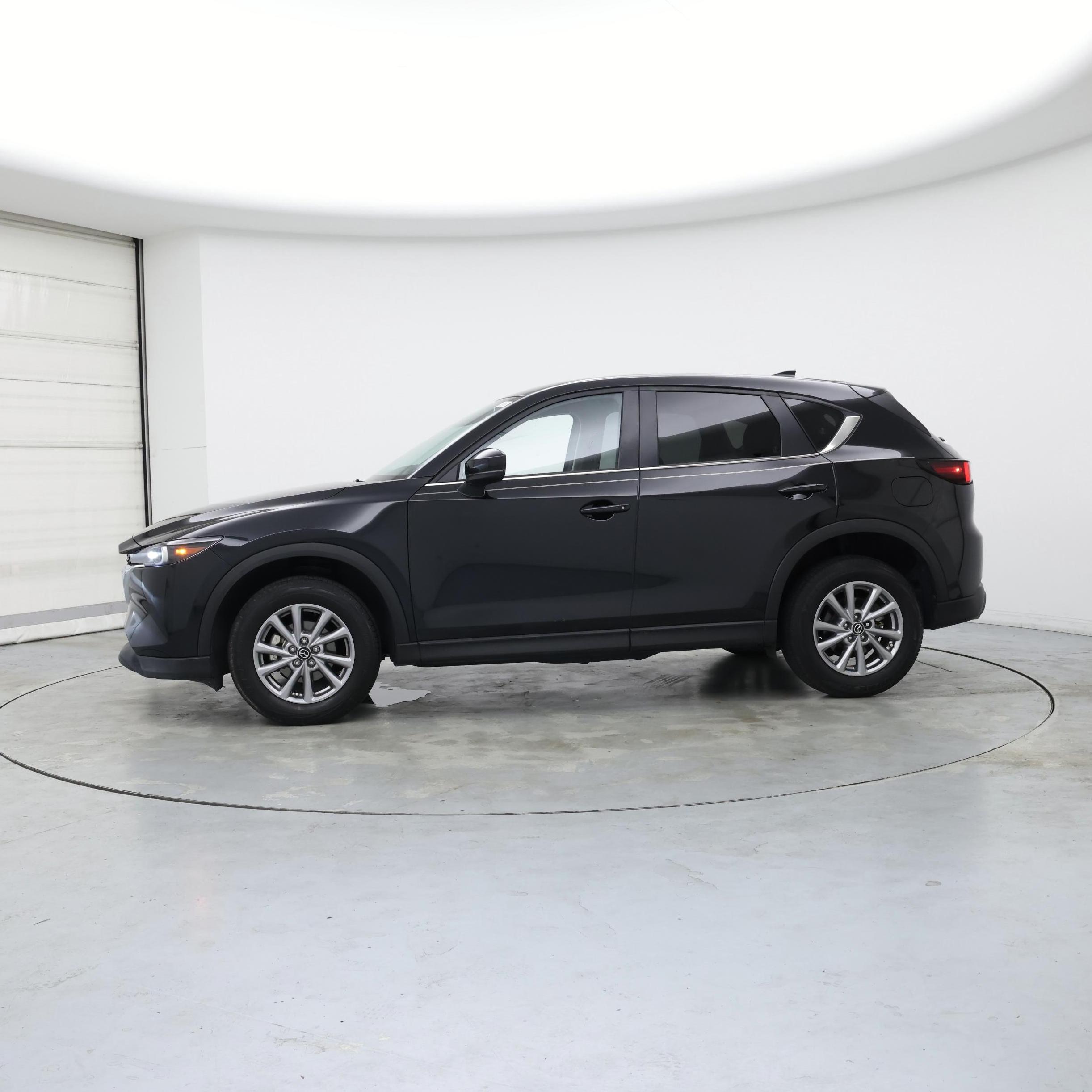 Thumbnail: 2023 Mazda CX-5 - 3
