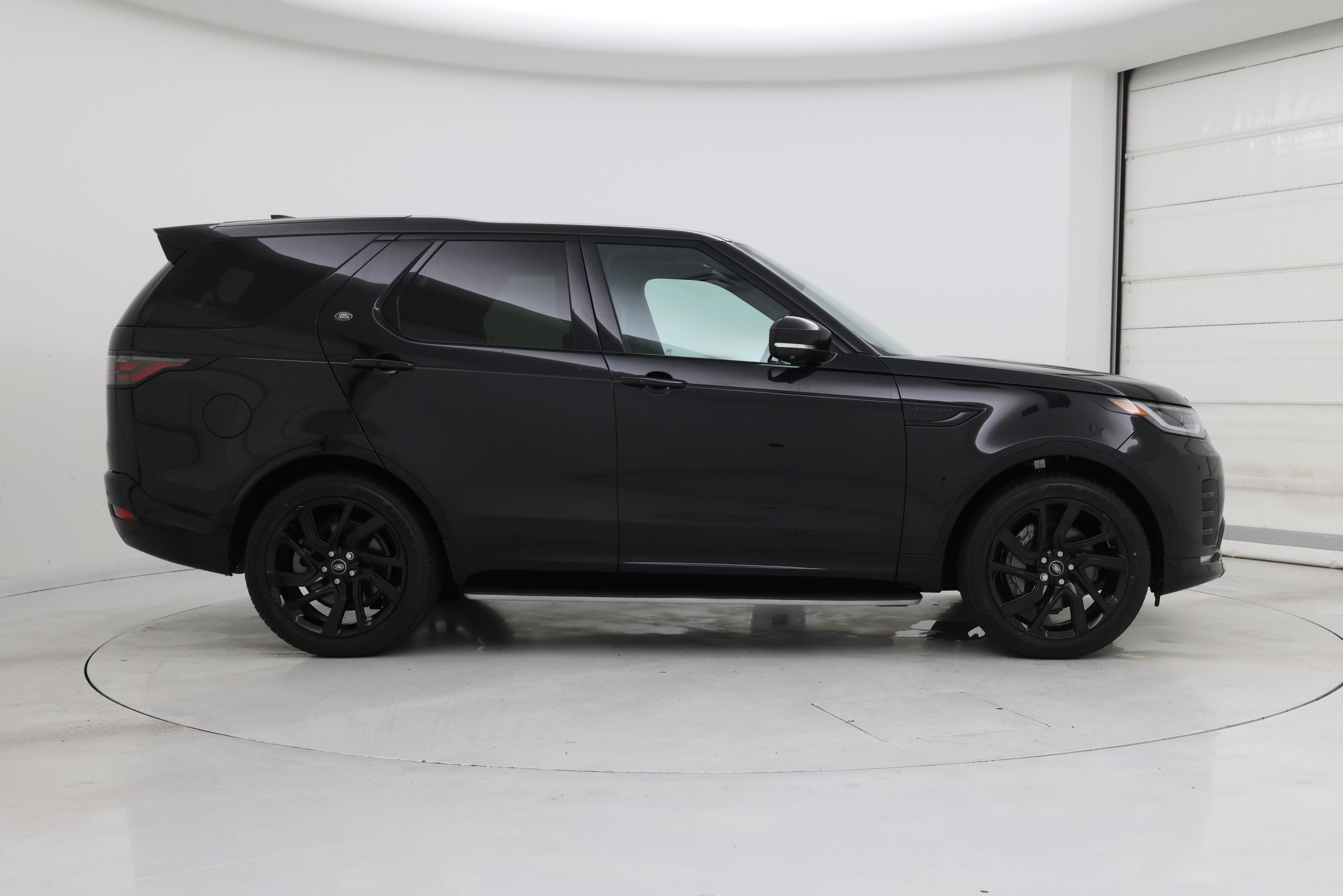Thumbnail: 2023 Land Rover Discovery - 7