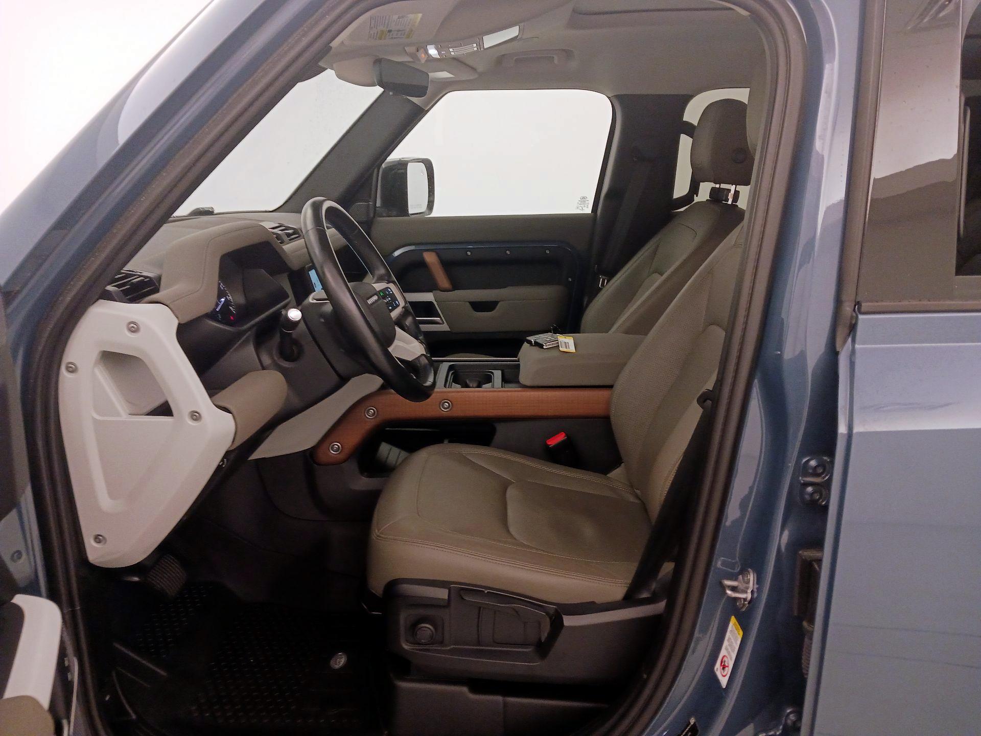 Thumbnail: 2023 Land Rover Defender - 11