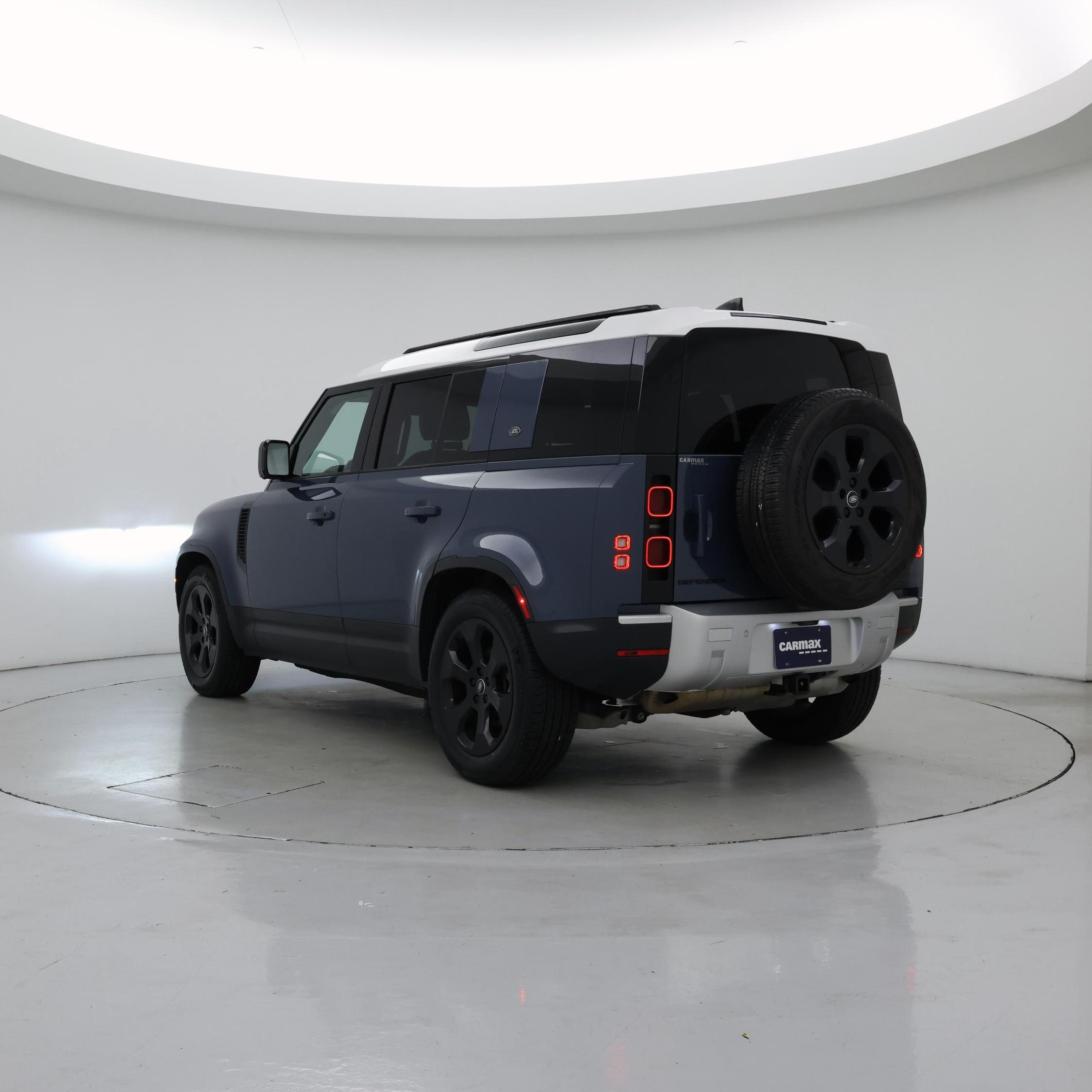 Thumbnail: 2023 Land Rover Defender - 2