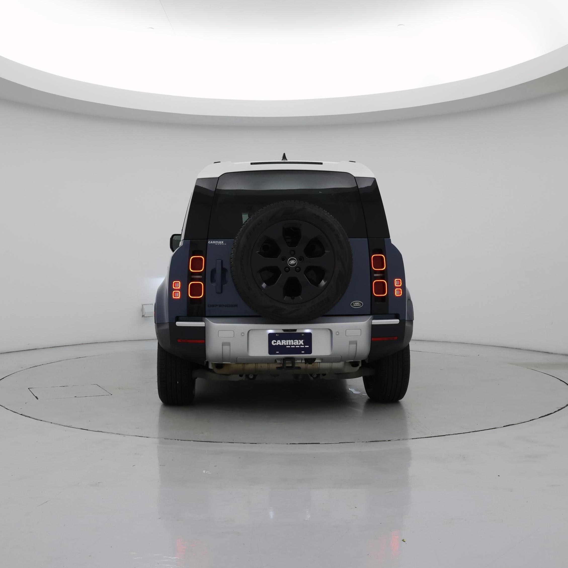 Thumbnail: 2023 Land Rover Defender - 6