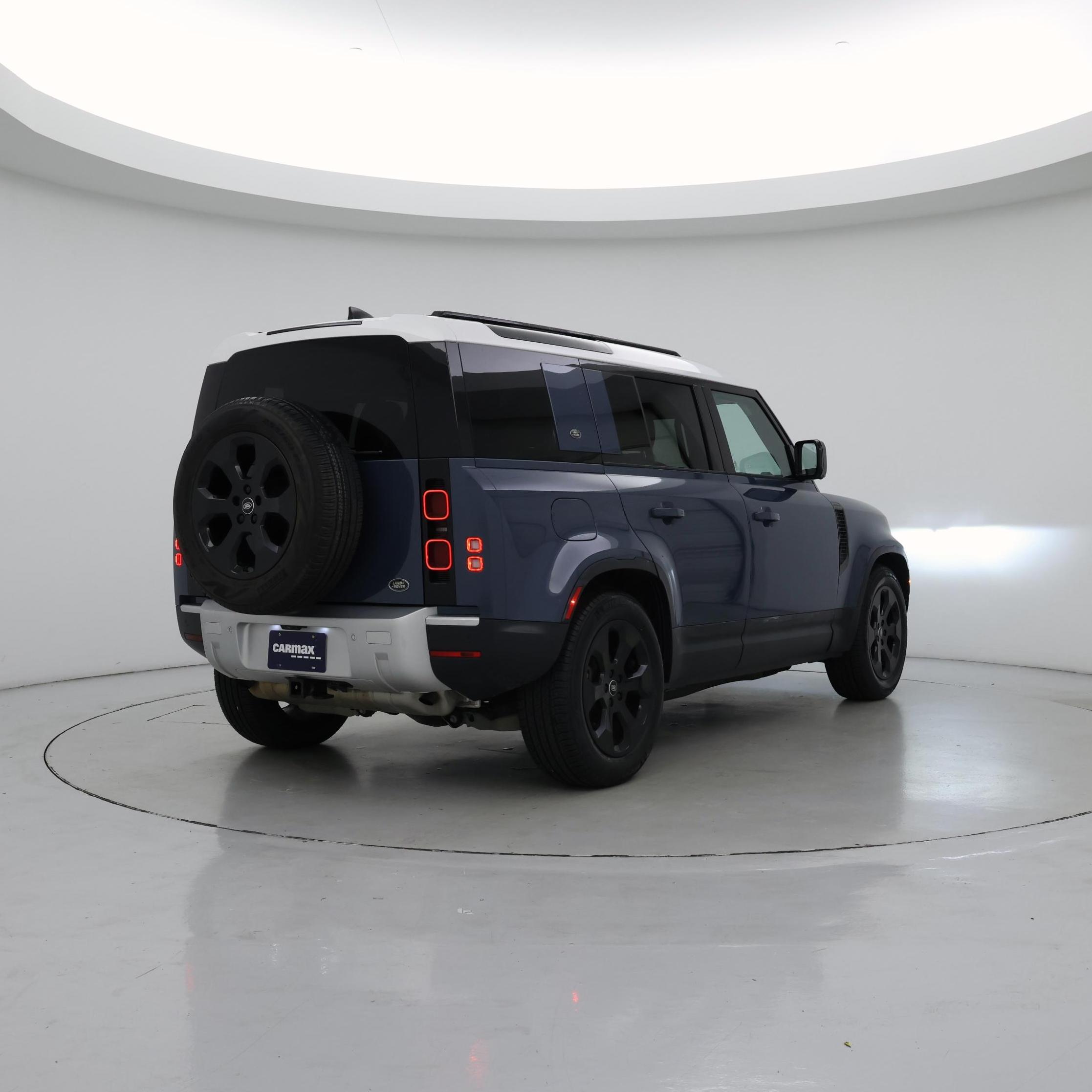 Thumbnail: 2023 Land Rover Defender - 8