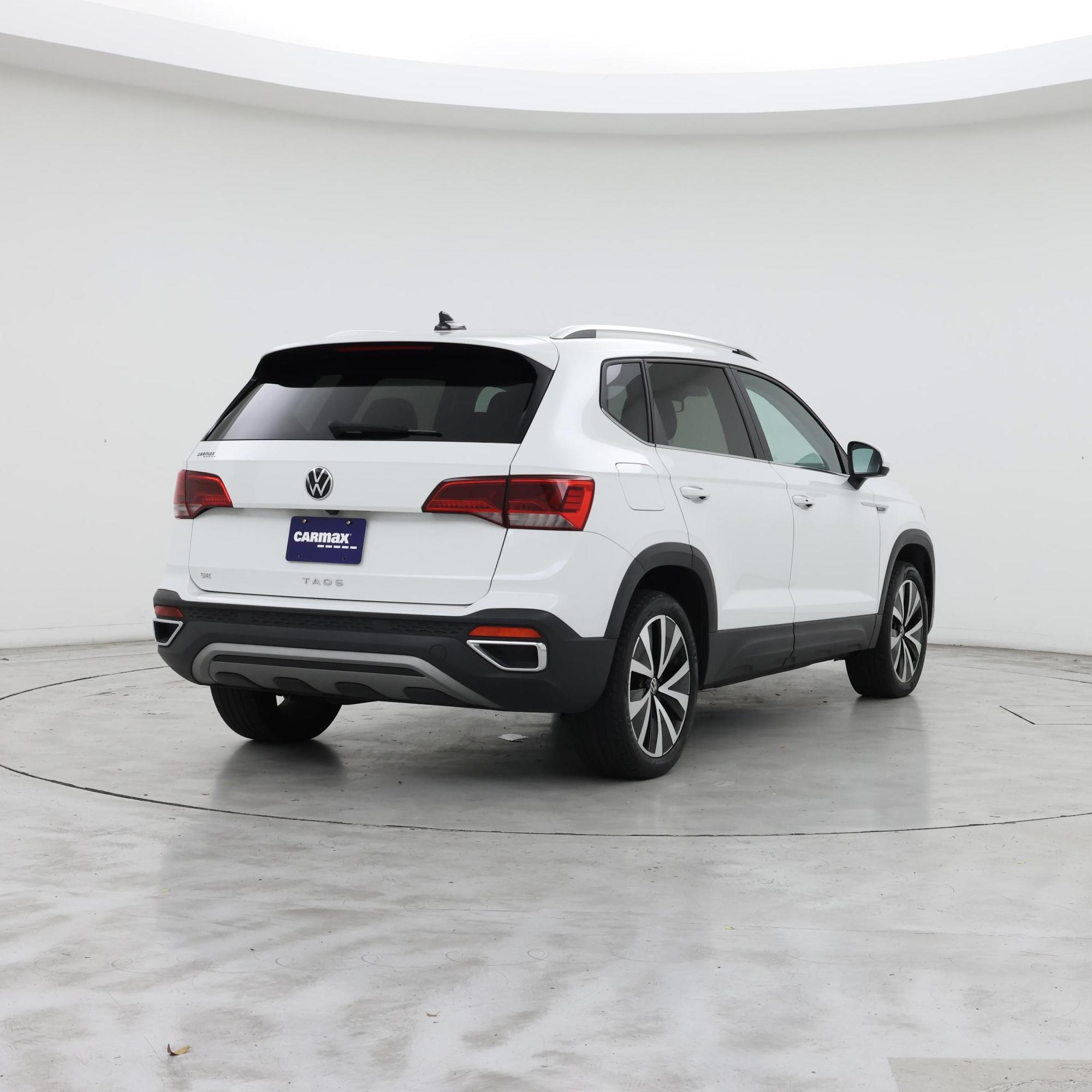 Thumbnail: 2023 Volkswagen Taos - 8