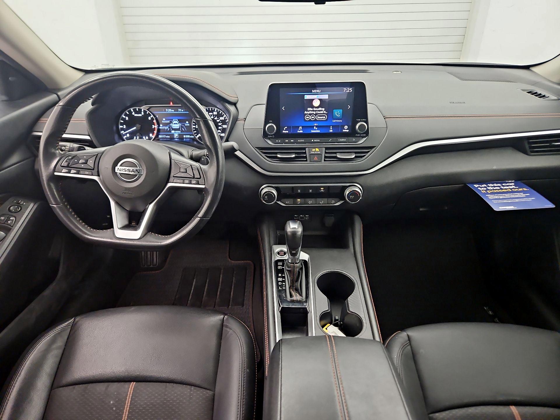 Thumbnail: 2022 Nissan Altima - 9