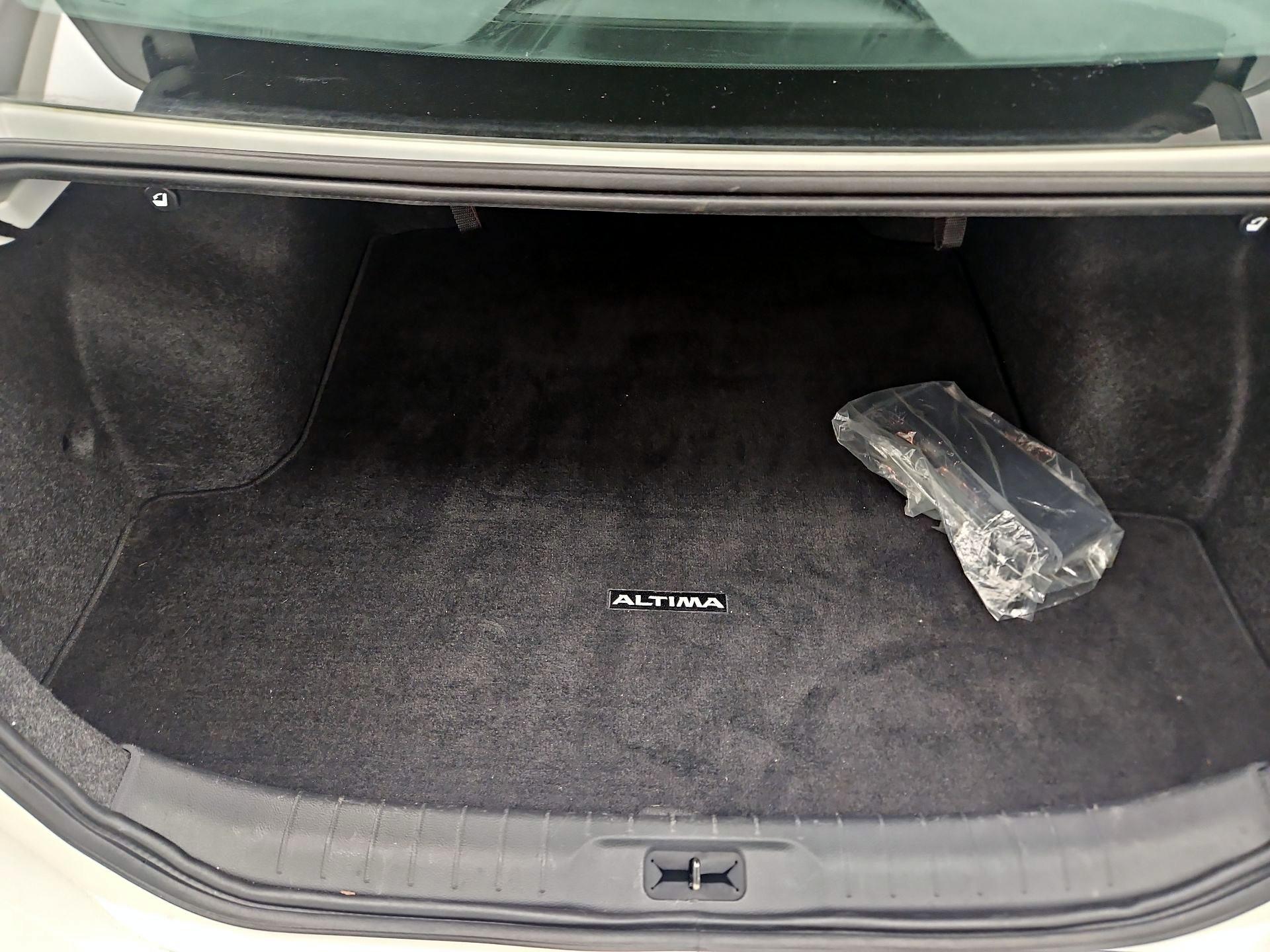 Thumbnail: 2022 Nissan Altima - 19