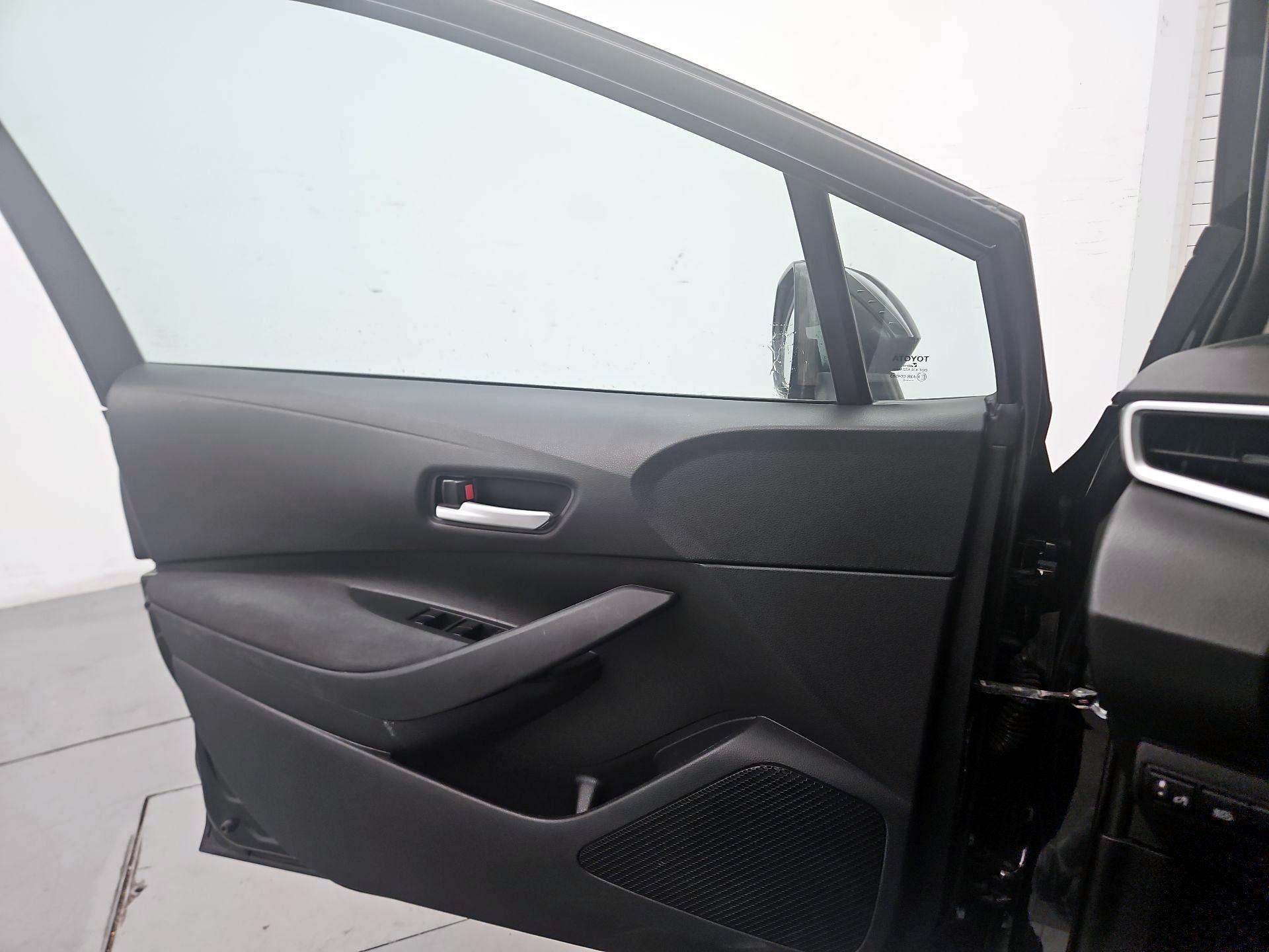 Thumbnail: 2020 Toyota Corolla - 12