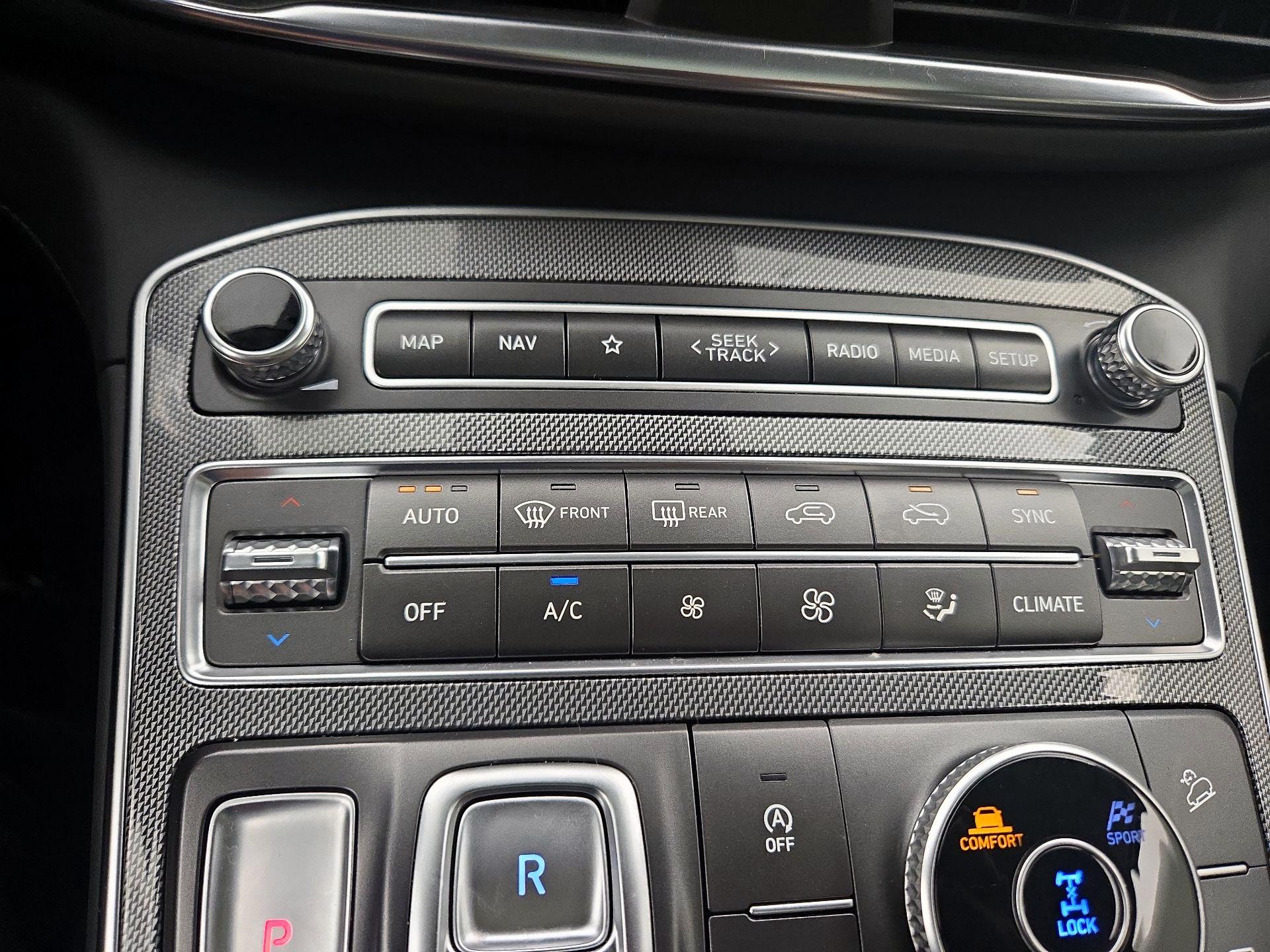 Thumbnail: 2023 Hyundai Santa Fe - 17