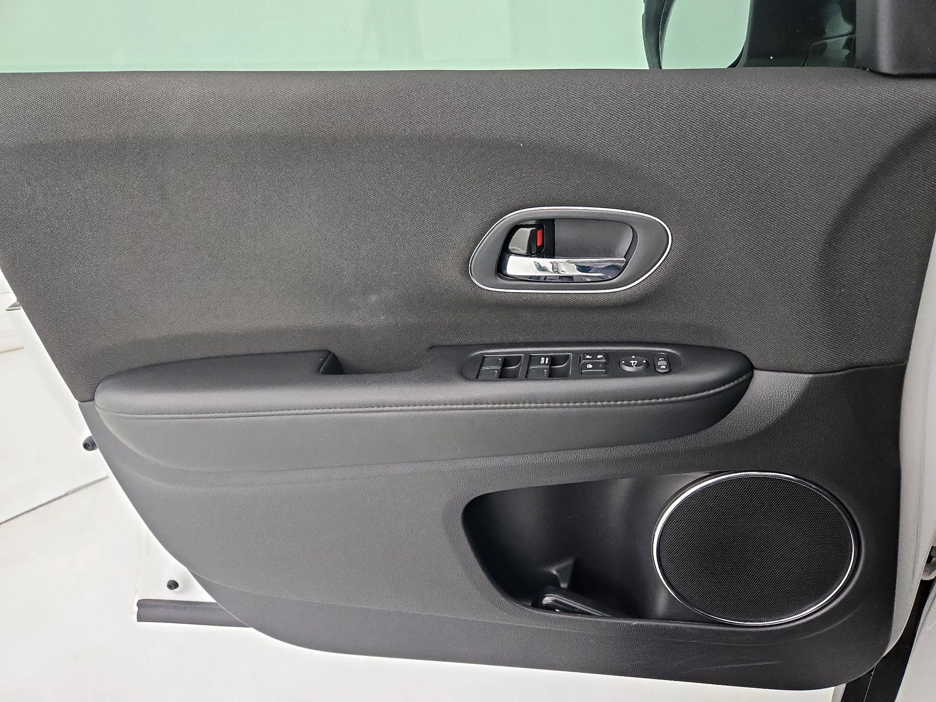 Thumbnail: 2022 Honda HR-V - 12