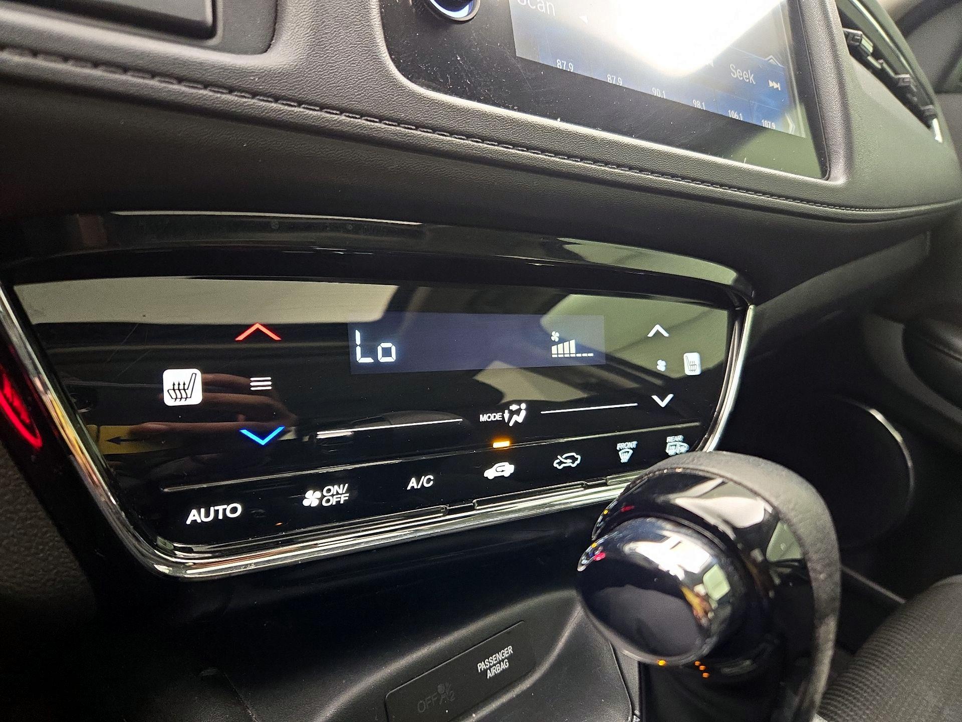 Thumbnail: 2022 Honda HR-V - 16