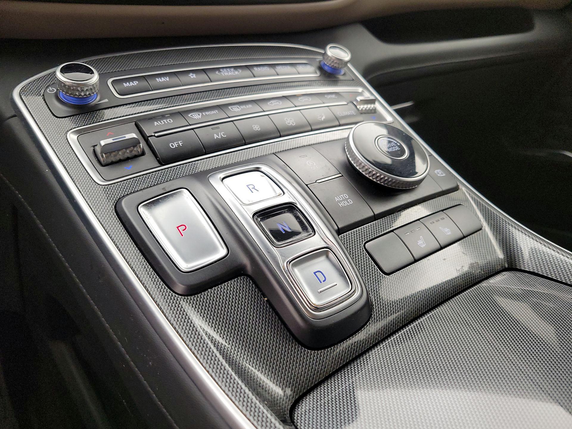 Thumbnail: 2022 Hyundai Santa Fe - 15