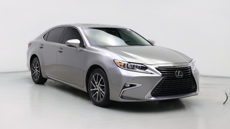 2016 Lexus ES 350 Hero Image
