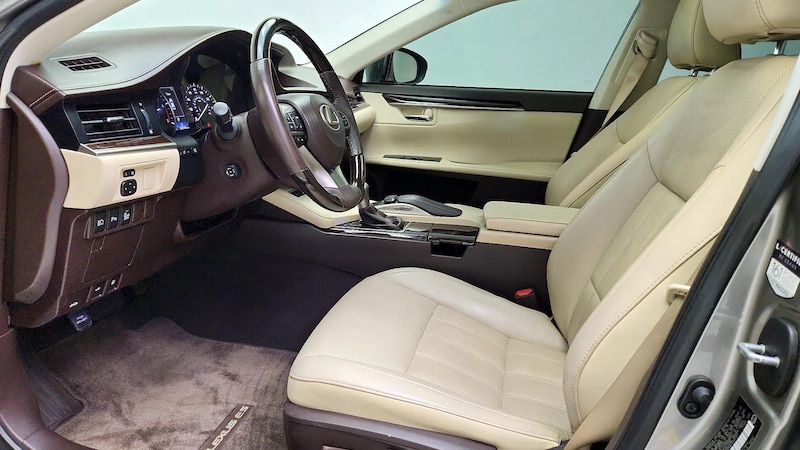 2016 Lexus ES 350 11