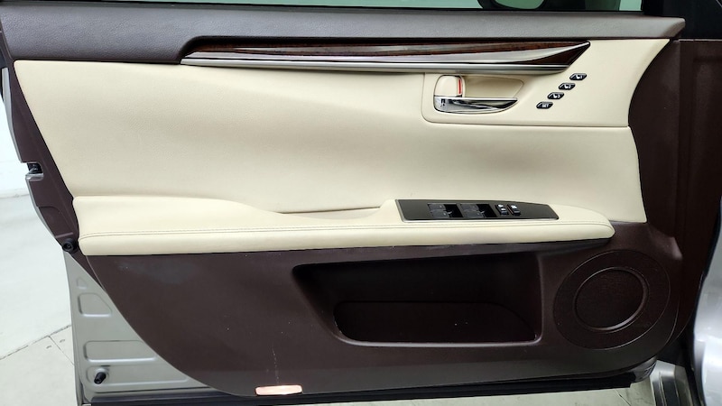 2016 Lexus ES 350 12