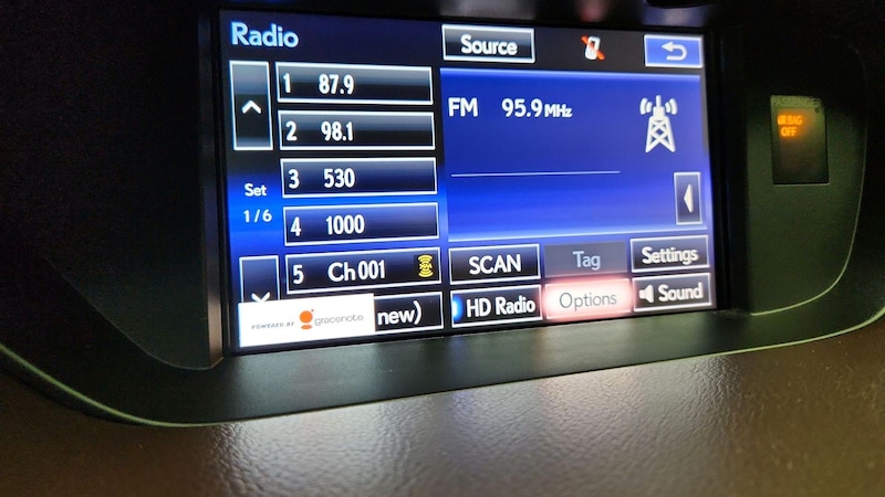 2016 Lexus ES 350 16