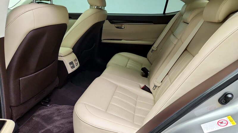 2016 Lexus ES 350 21
