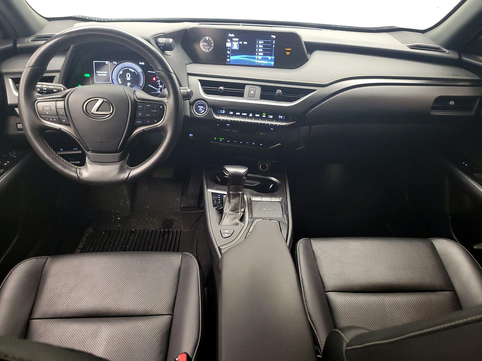 Thumbnail: 2019 Lexus UX - 9