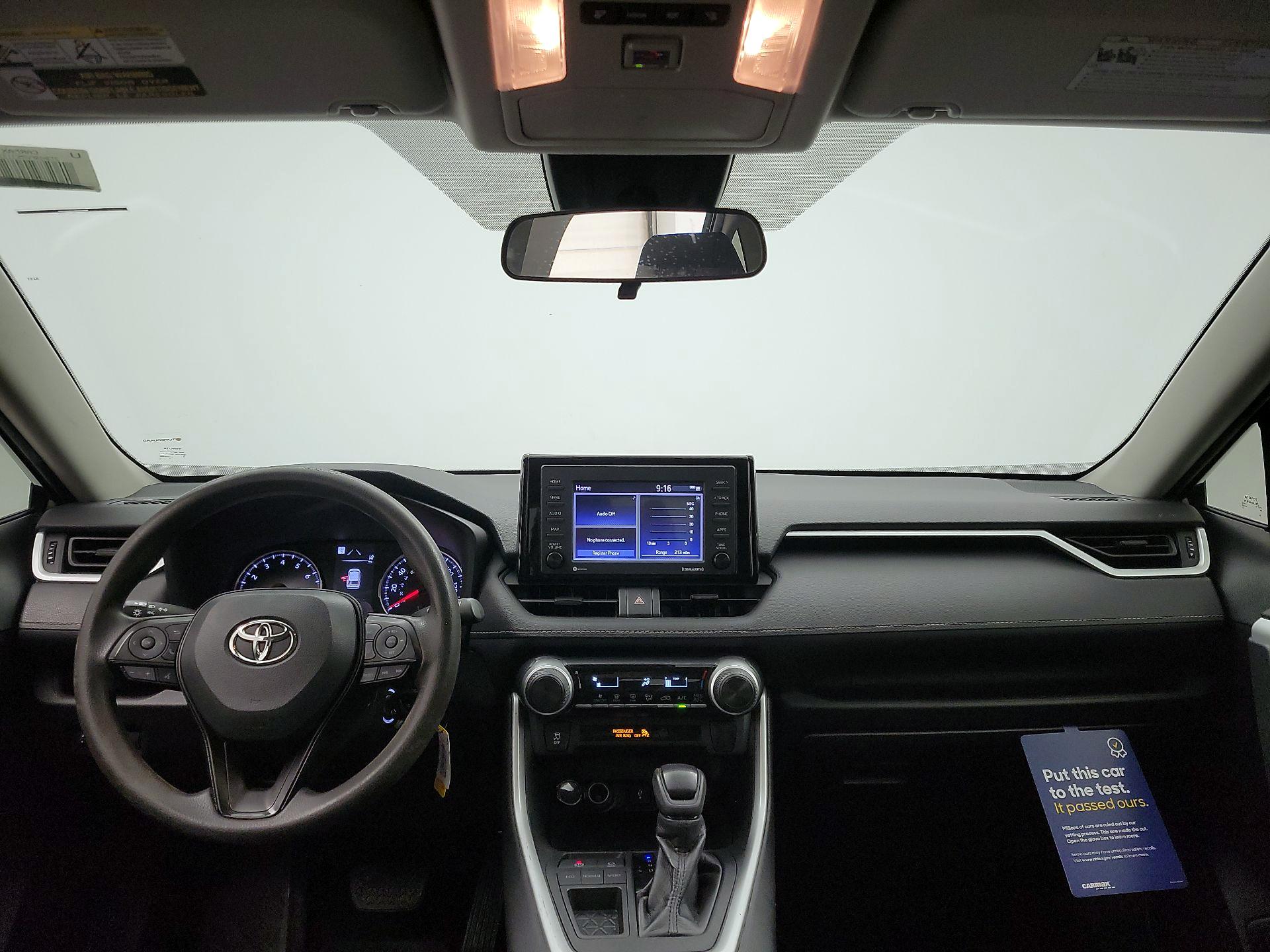 Thumbnail: 2021 Toyota RAV4 - 9