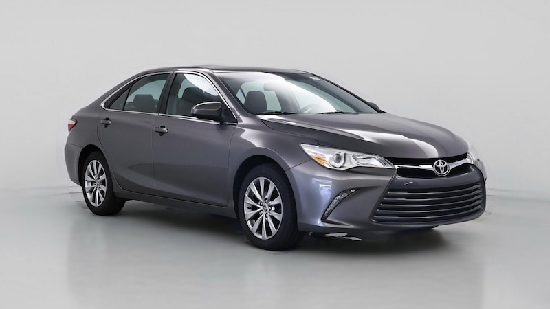 2016 Toyota Camry XLE Hero Image