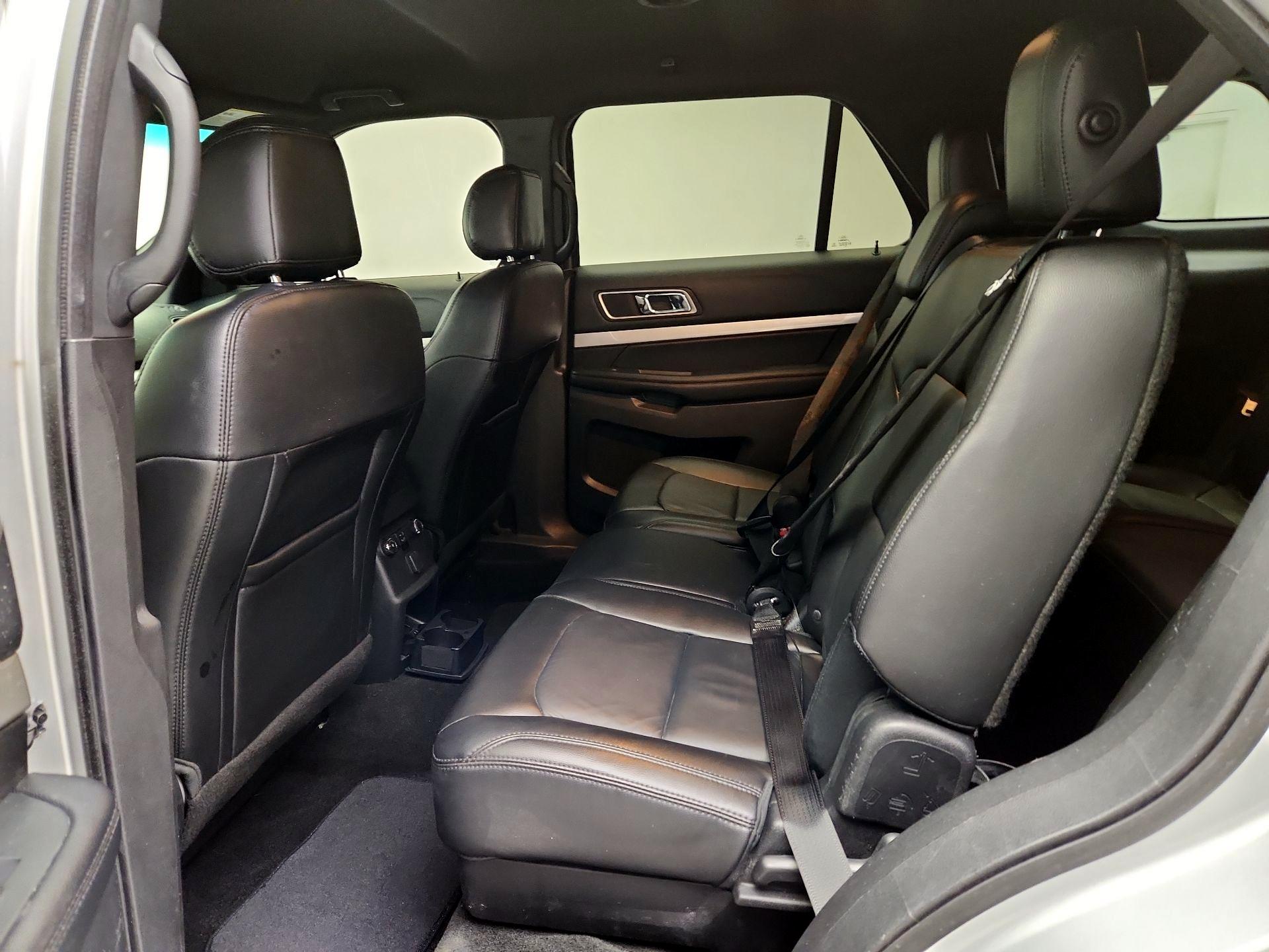 Thumbnail: 2016 Ford Explorer - 20