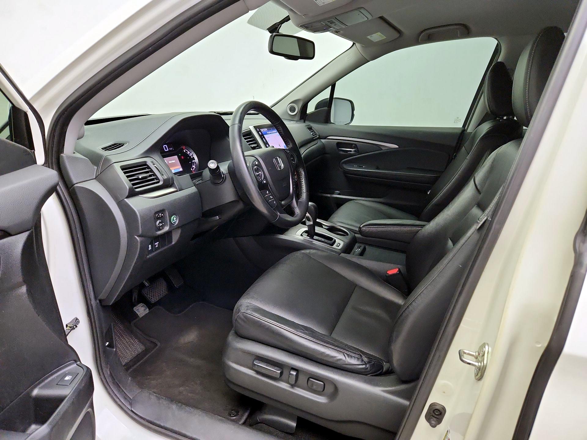 Thumbnail: 2017 Honda Ridgeline - 11