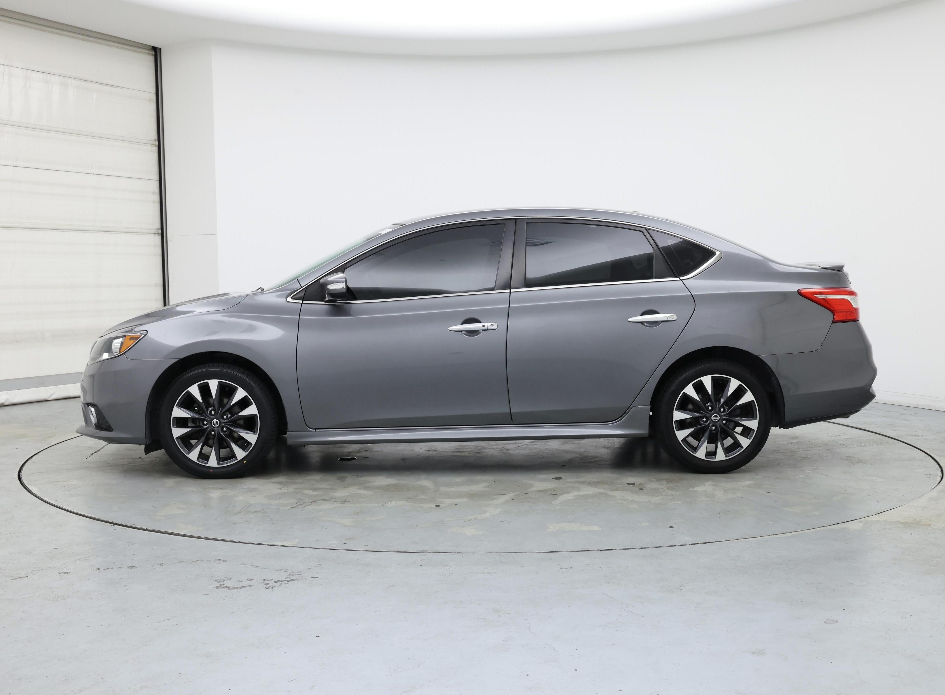 Thumbnail: 2019 Nissan Sentra - 3