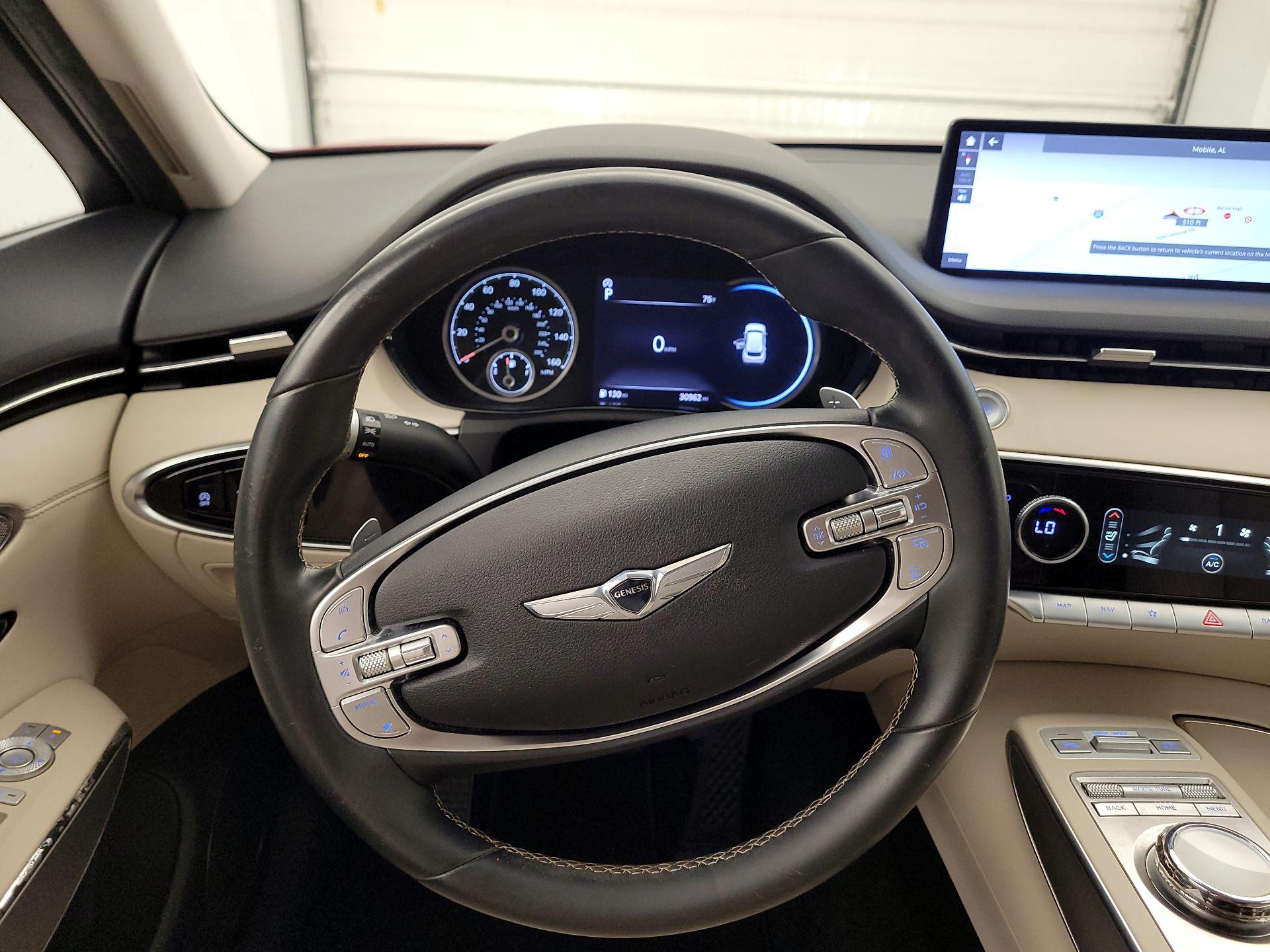 Thumbnail: 2022 Genesis GV70 - 10