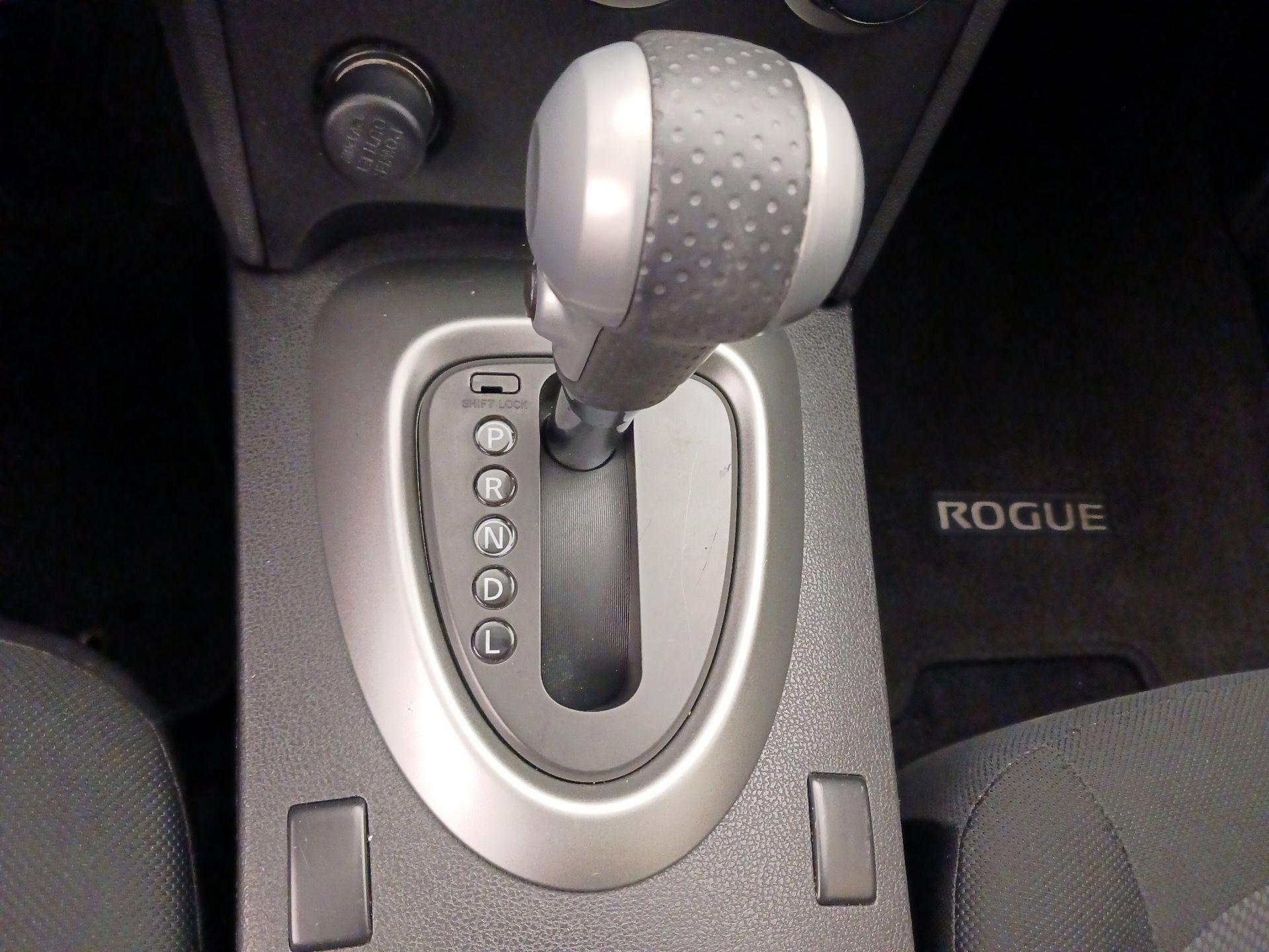 Thumbnail: 2013 Nissan Rogue - 17