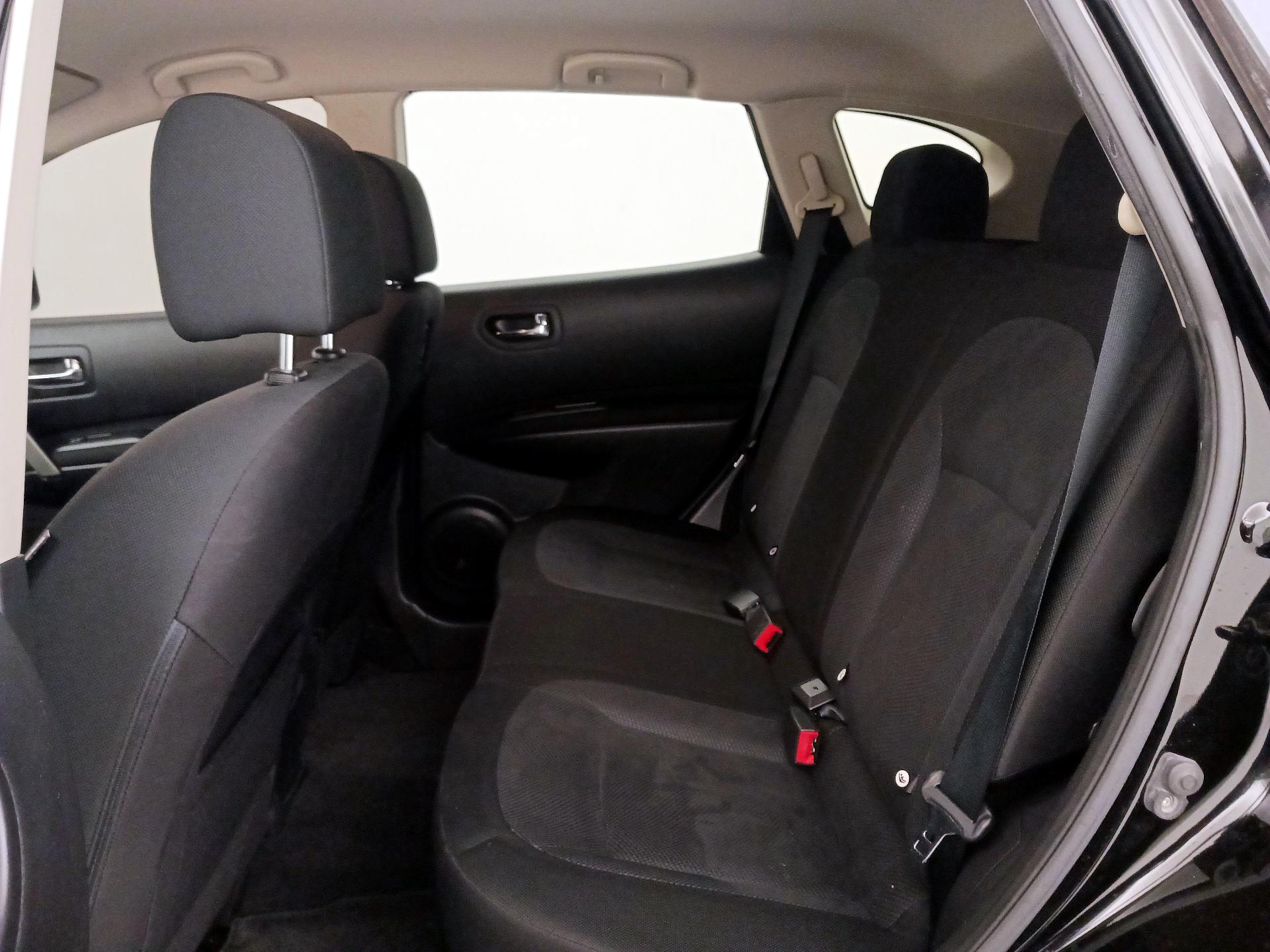 Thumbnail: 2013 Nissan Rogue - 19