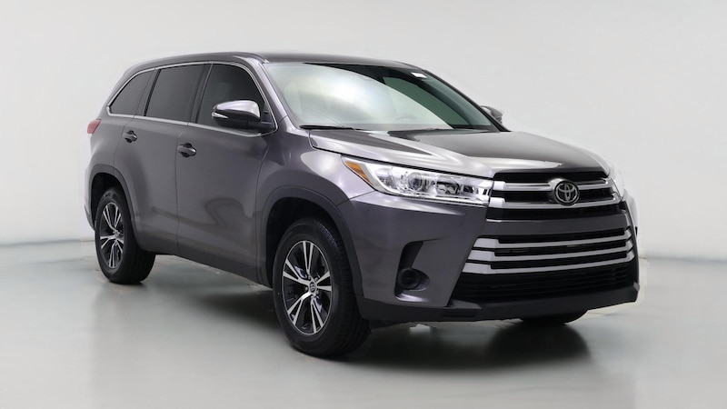 2019 Toyota Highlander LE Hero Image