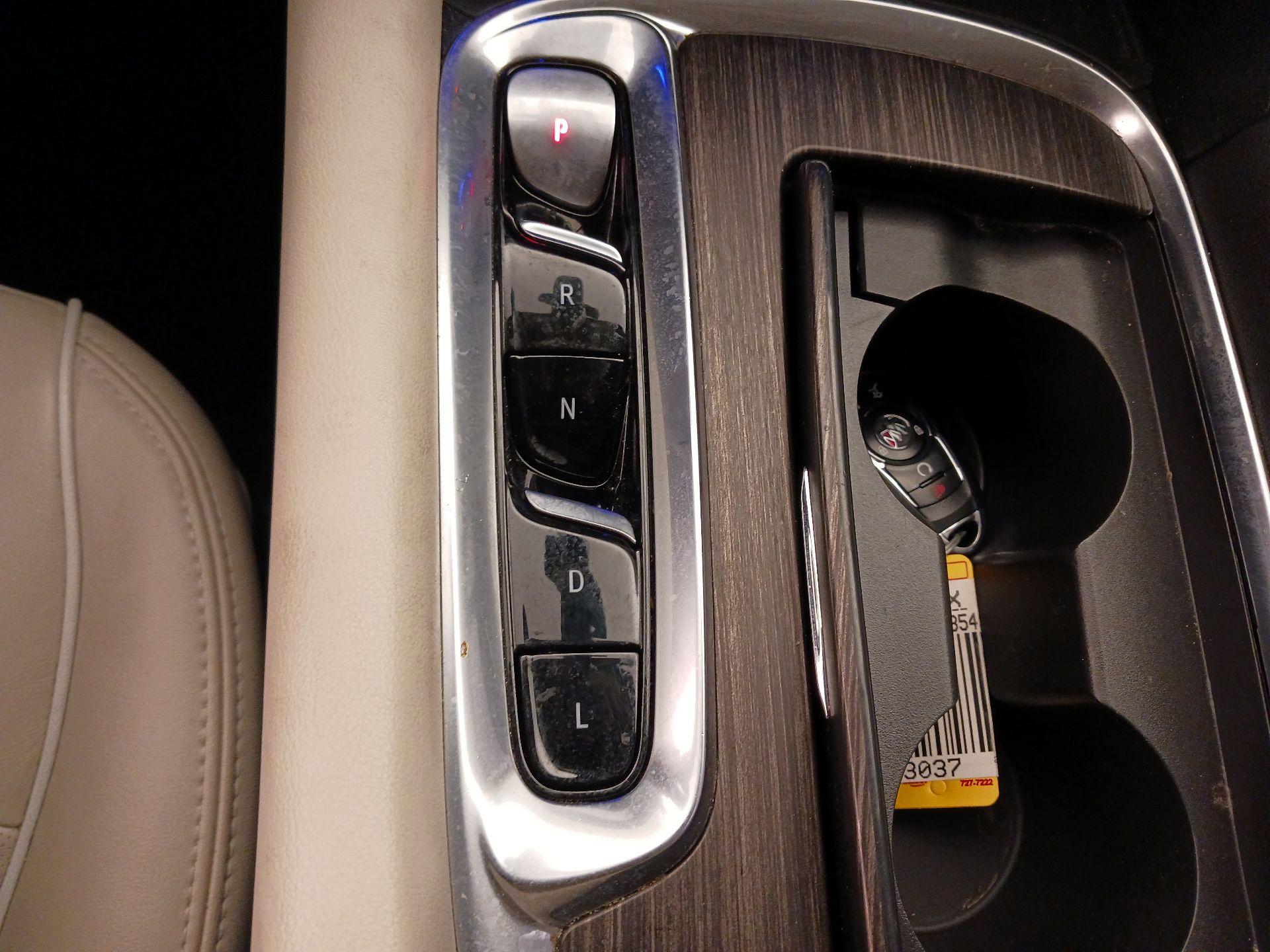 Thumbnail: 2022 Buick Enclave - 18