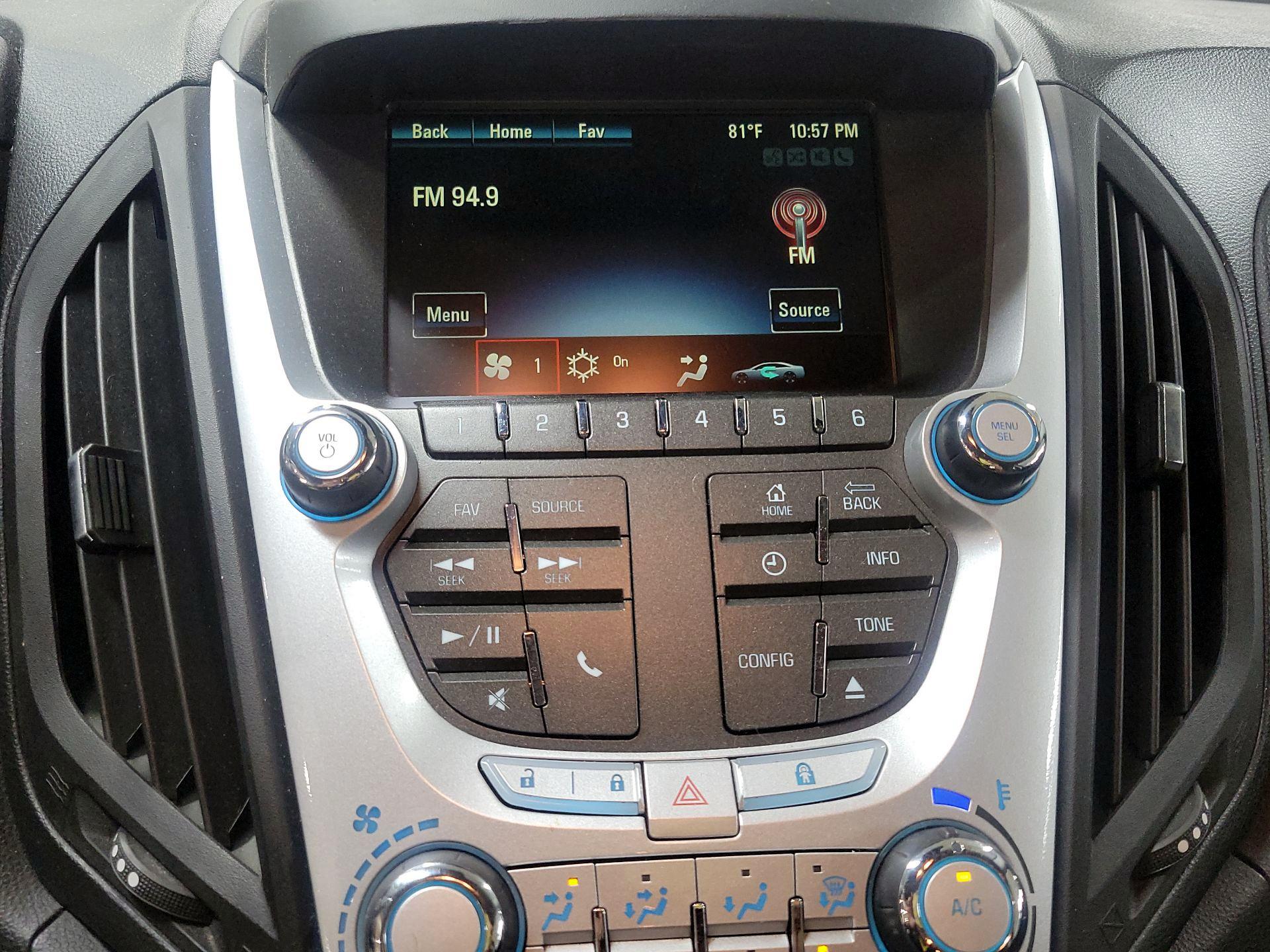 Thumbnail: 2015 Chevrolet Equinox - 15