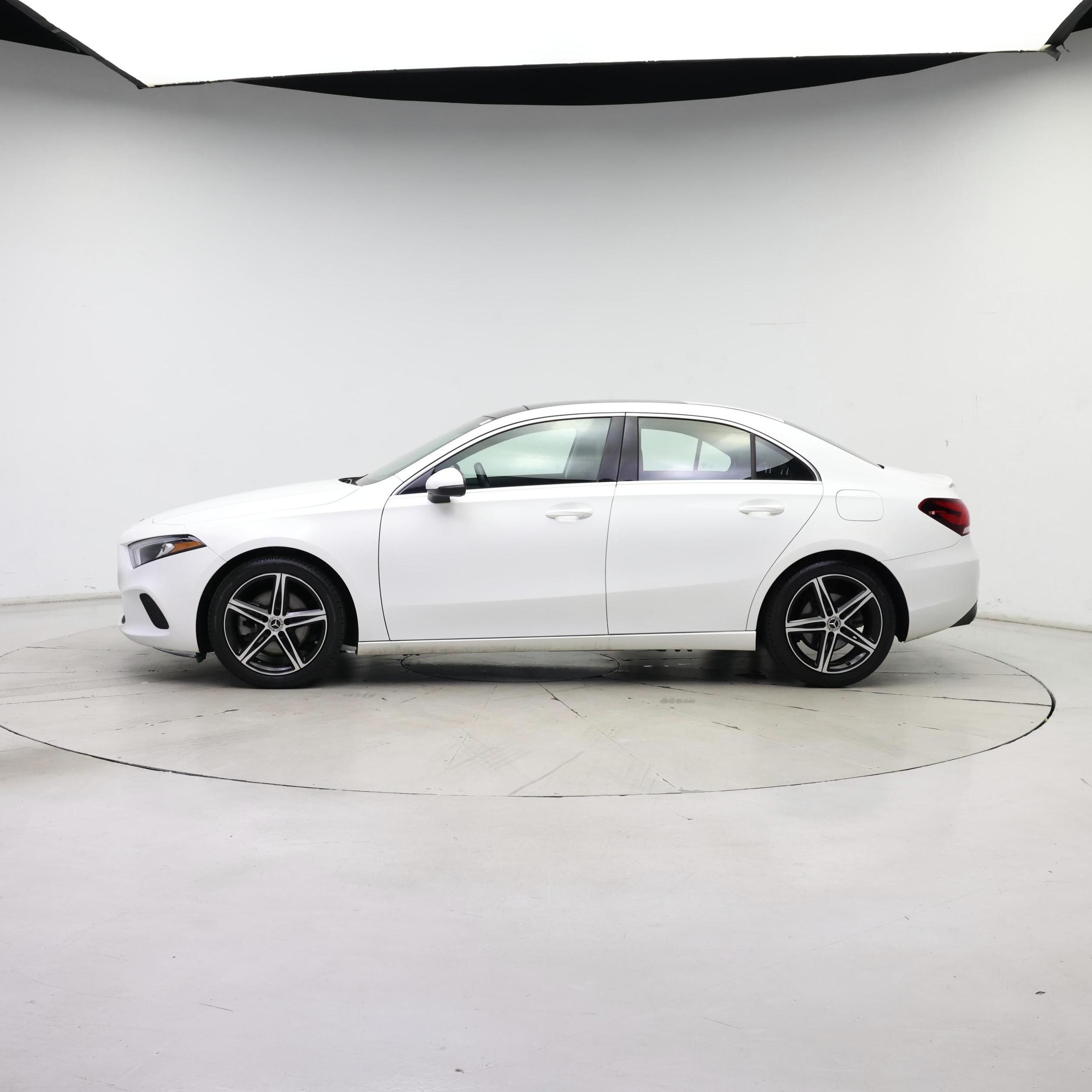 Thumbnail: 2019 Mercedes-Benz A-Class - 3