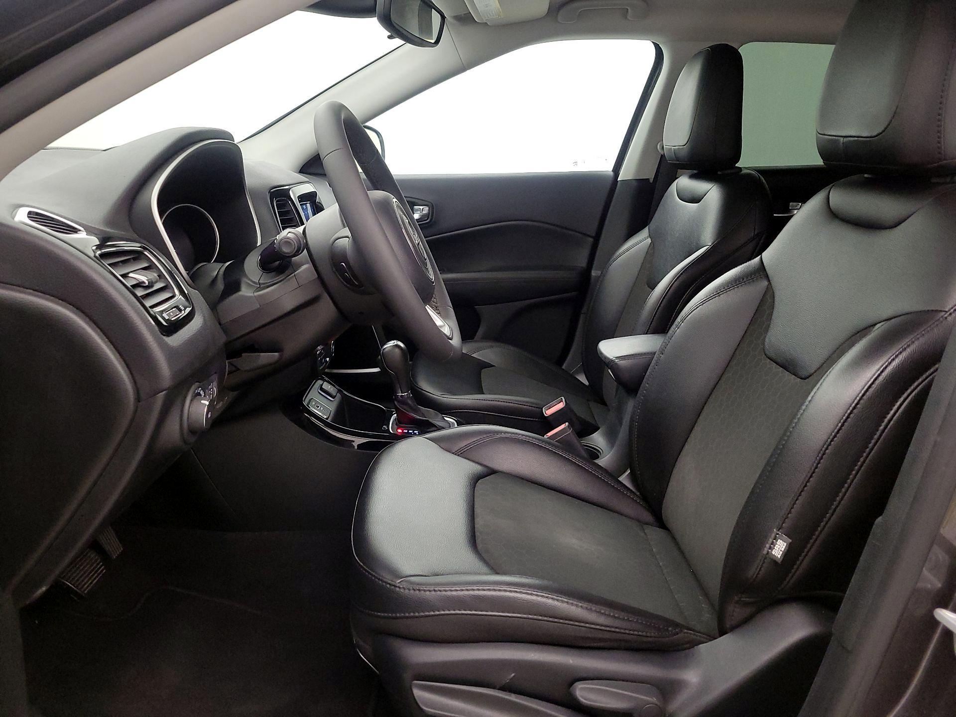 Thumbnail: 2021 Jeep Compass - 11