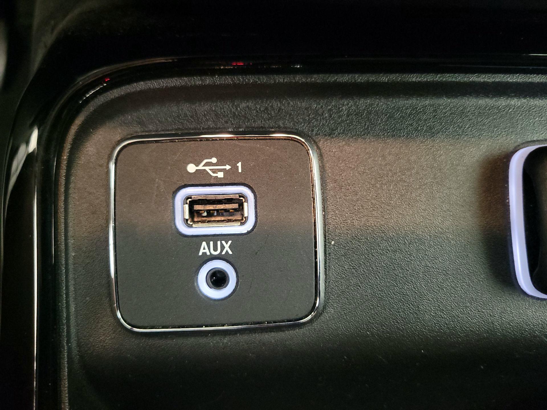 Thumbnail: 2021 Jeep Compass - 18