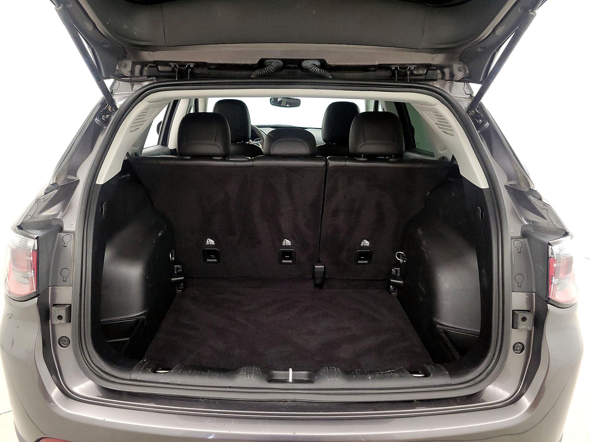 Thumbnail: 2021 Jeep Compass - 20