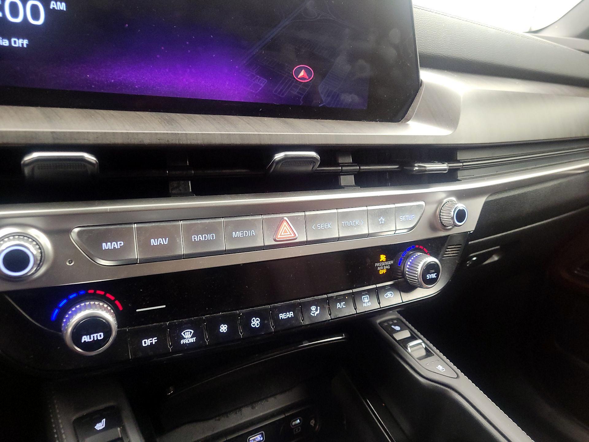 Thumbnail: 2023 Kia Telluride - 14