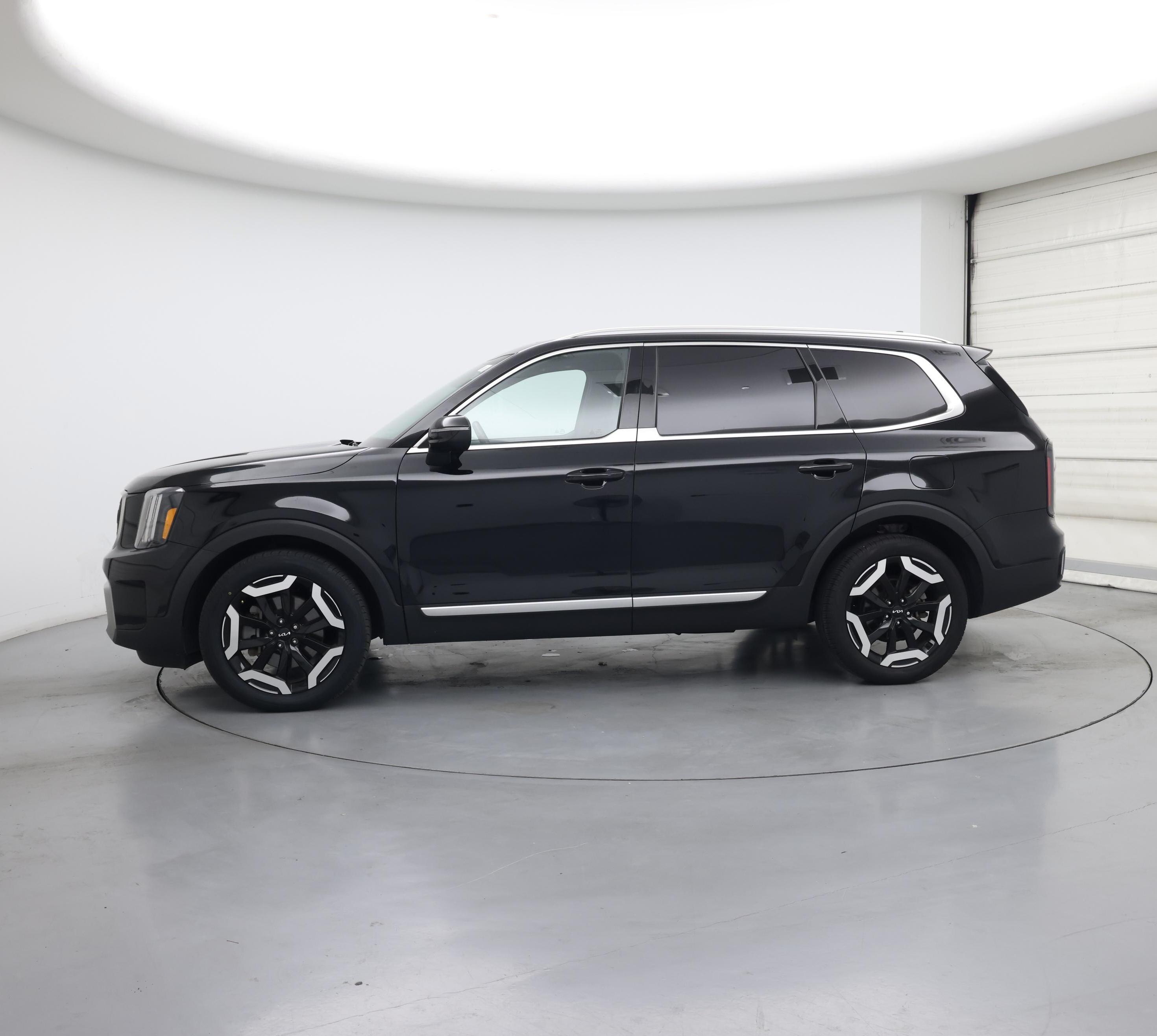 Thumbnail: 2023 Kia Telluride - 3
