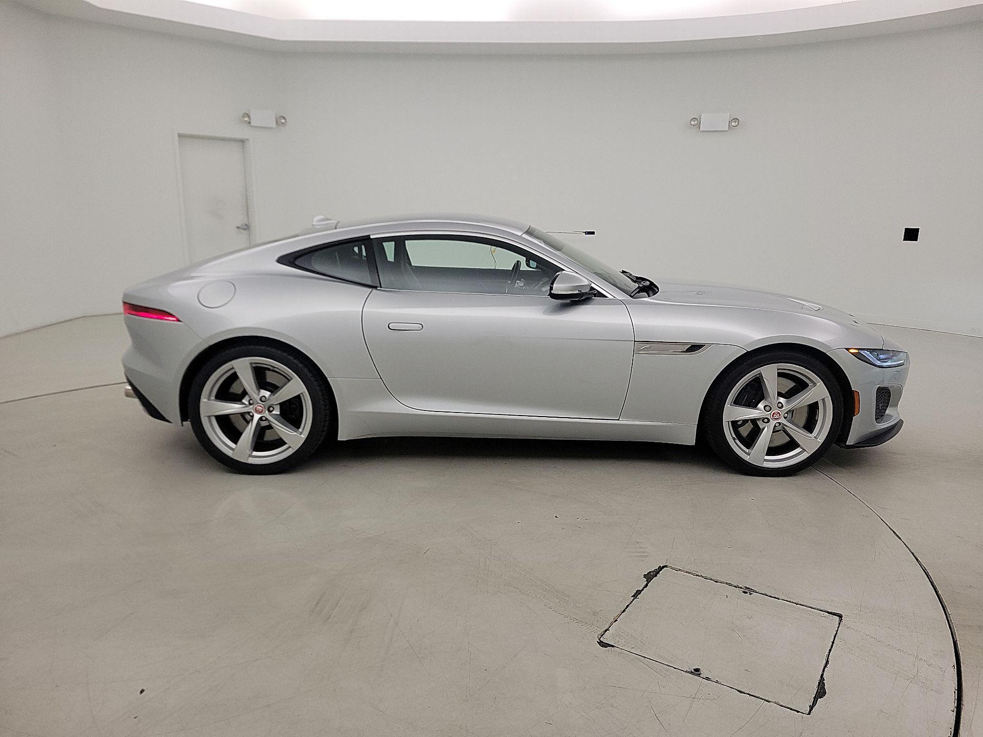 Thumbnail: 2022 Jaguar F-Type - 4