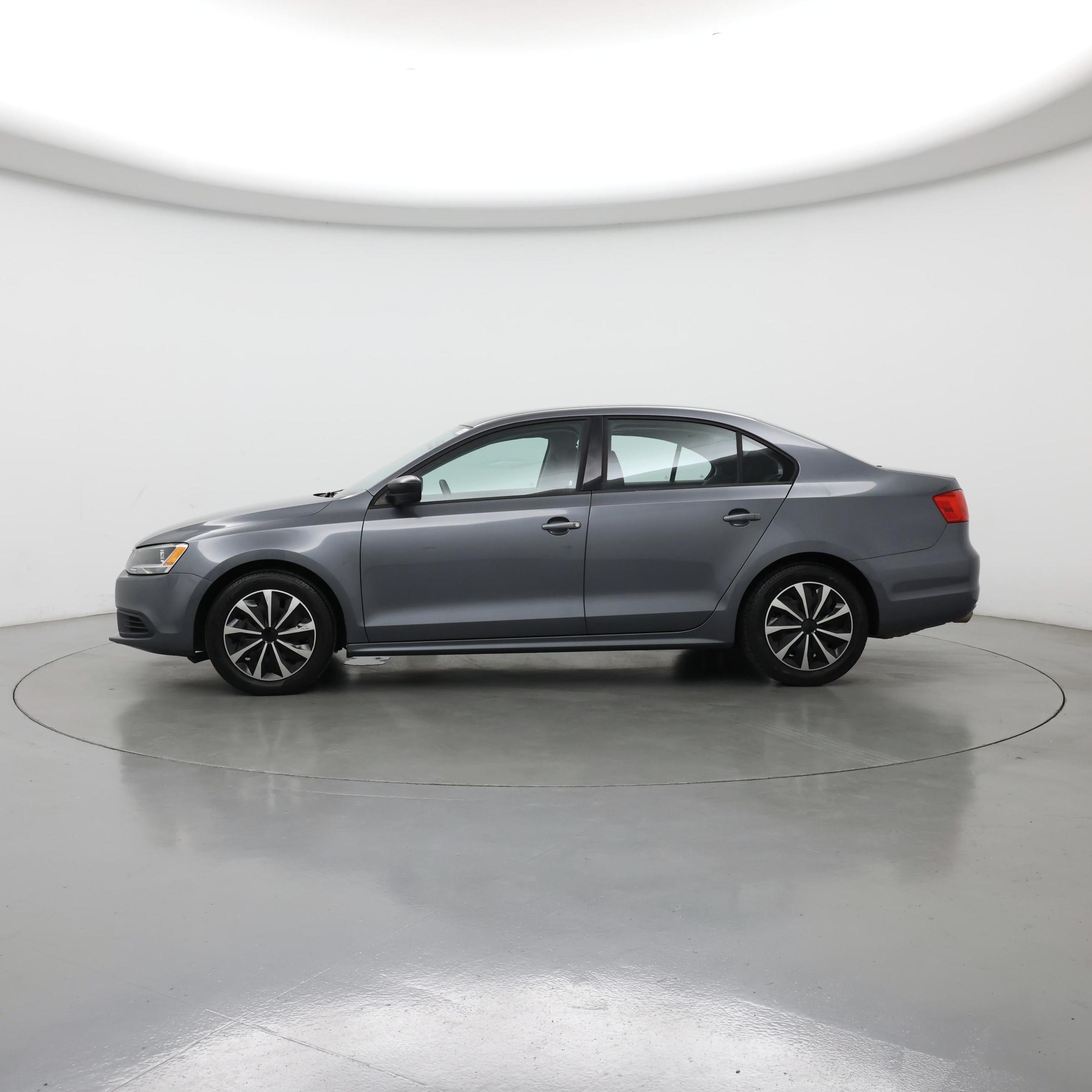 Thumbnail: 2014 Volkswagen Jetta - 3