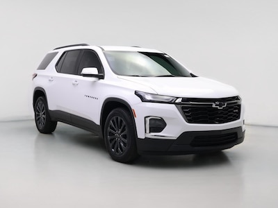 White 2023 Chevrolet Traverse RS