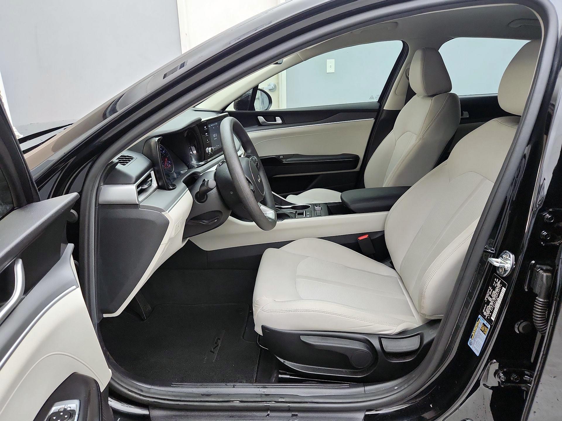 Thumbnail: 2022 Kia K5 - 11