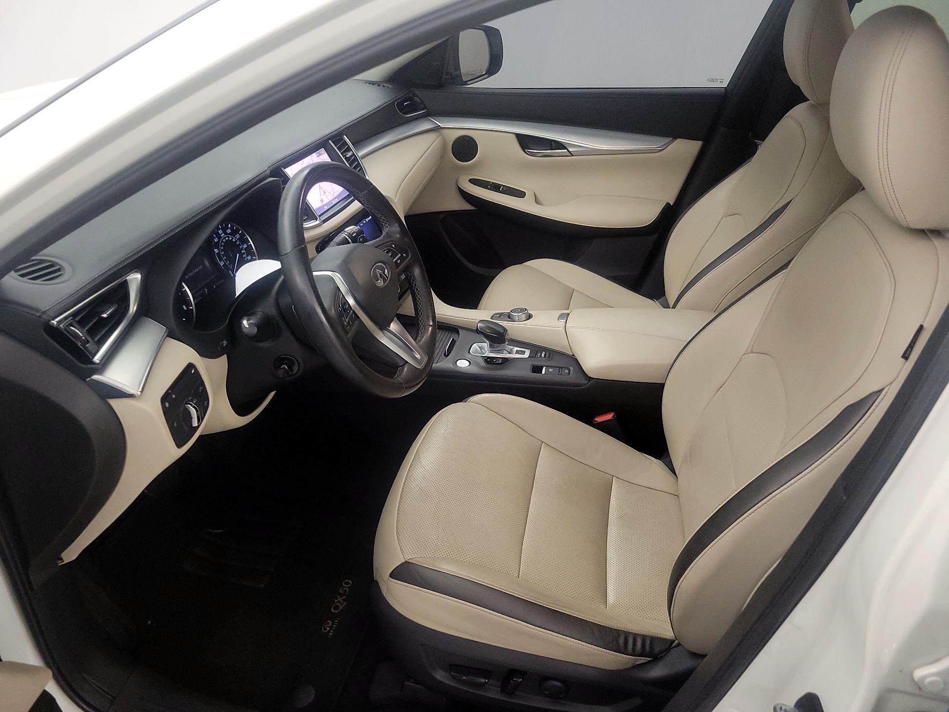 Thumbnail: 2019 INFINITI QX50 - 11
