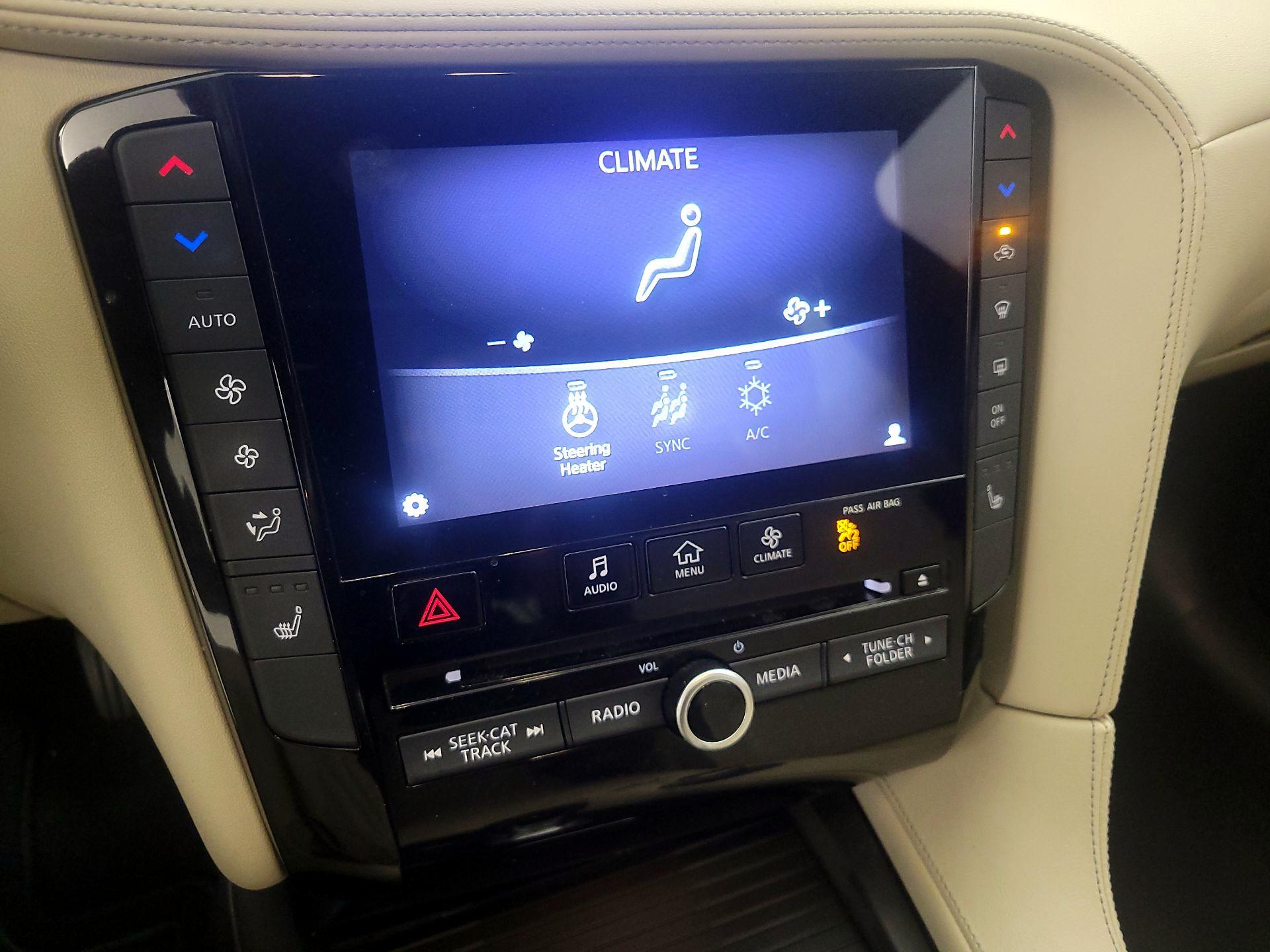 Thumbnail: 2019 INFINITI QX50 - 17