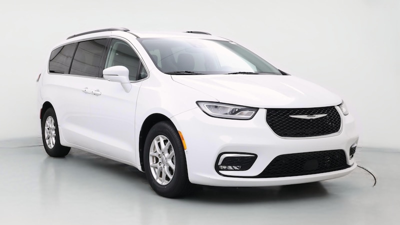 2022 Chrysler Pacifica Touring L Hero Image