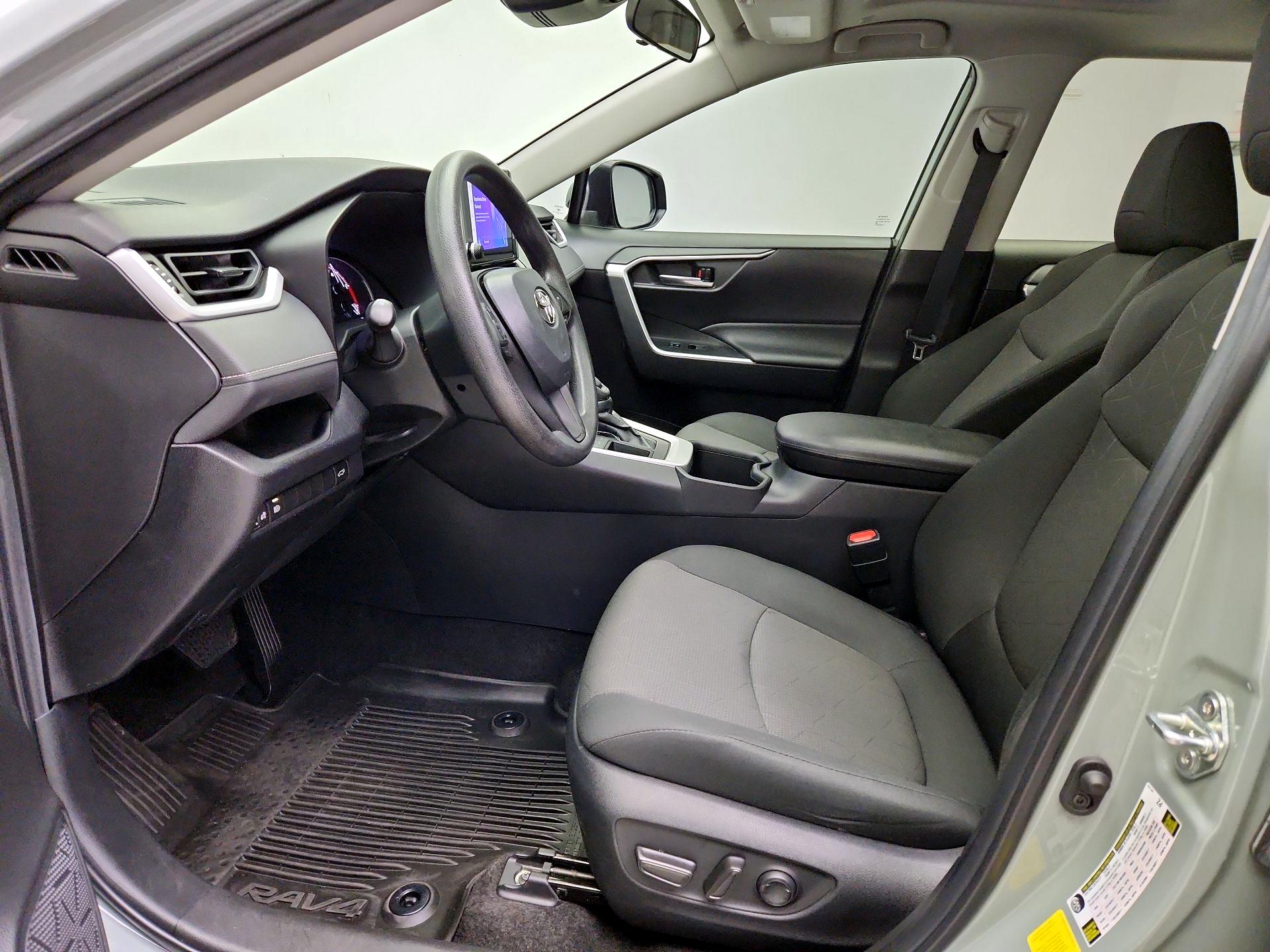 Thumbnail: 2023 Toyota RAV4 - 11