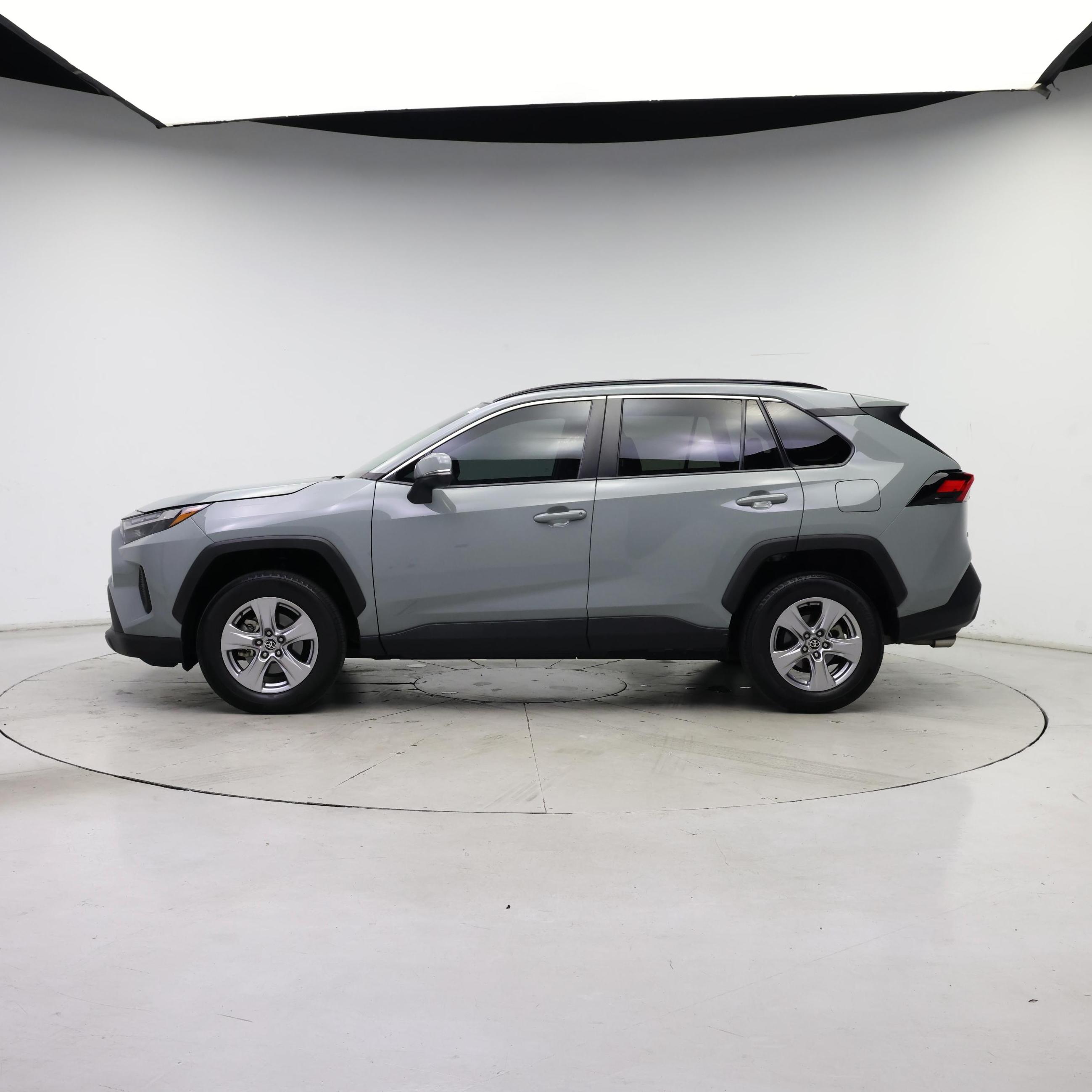 Thumbnail: 2023 Toyota RAV4 - 3